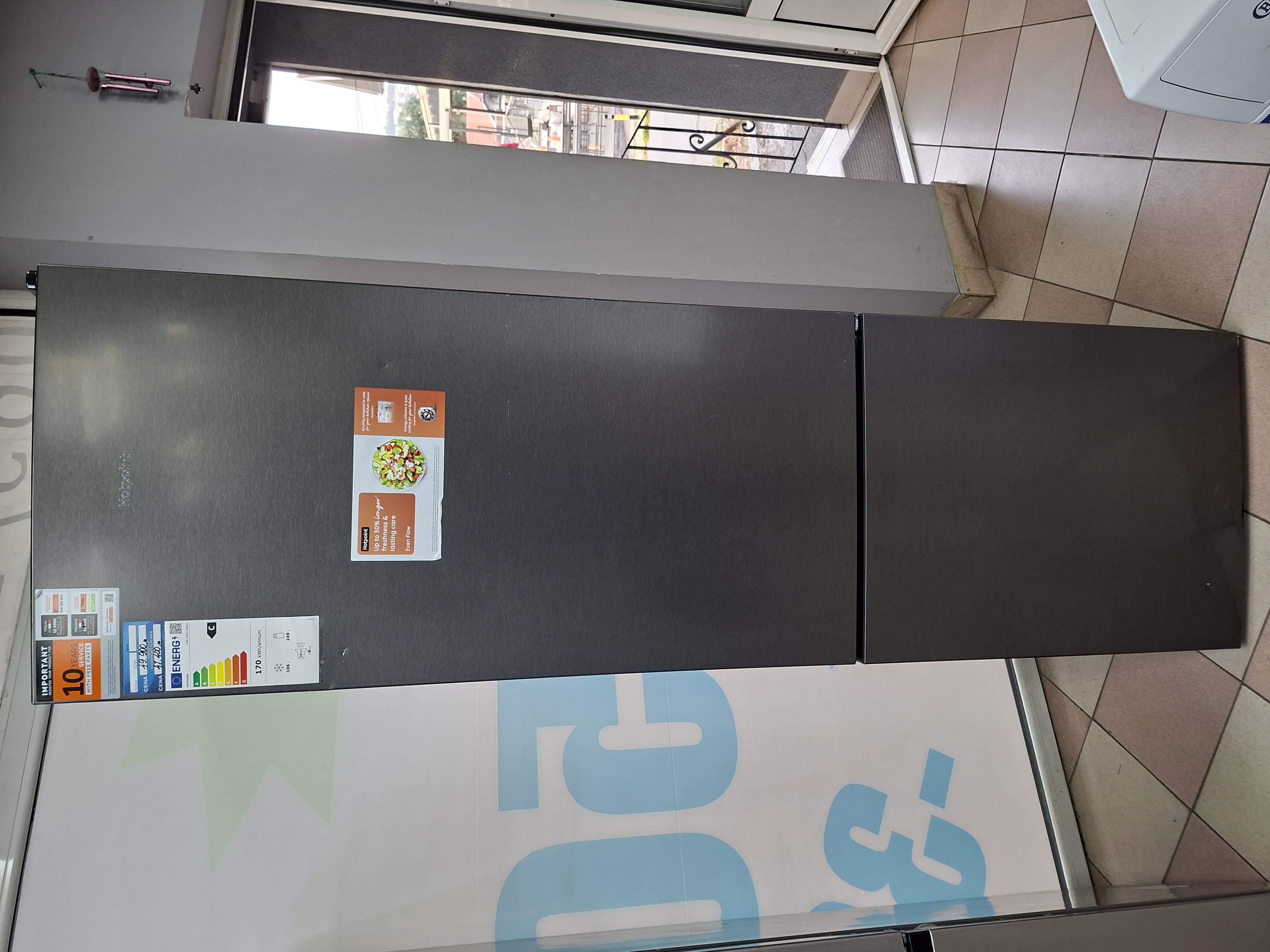 Frižider Hotpoint HPK 25403 XBR6E , 203 cm.