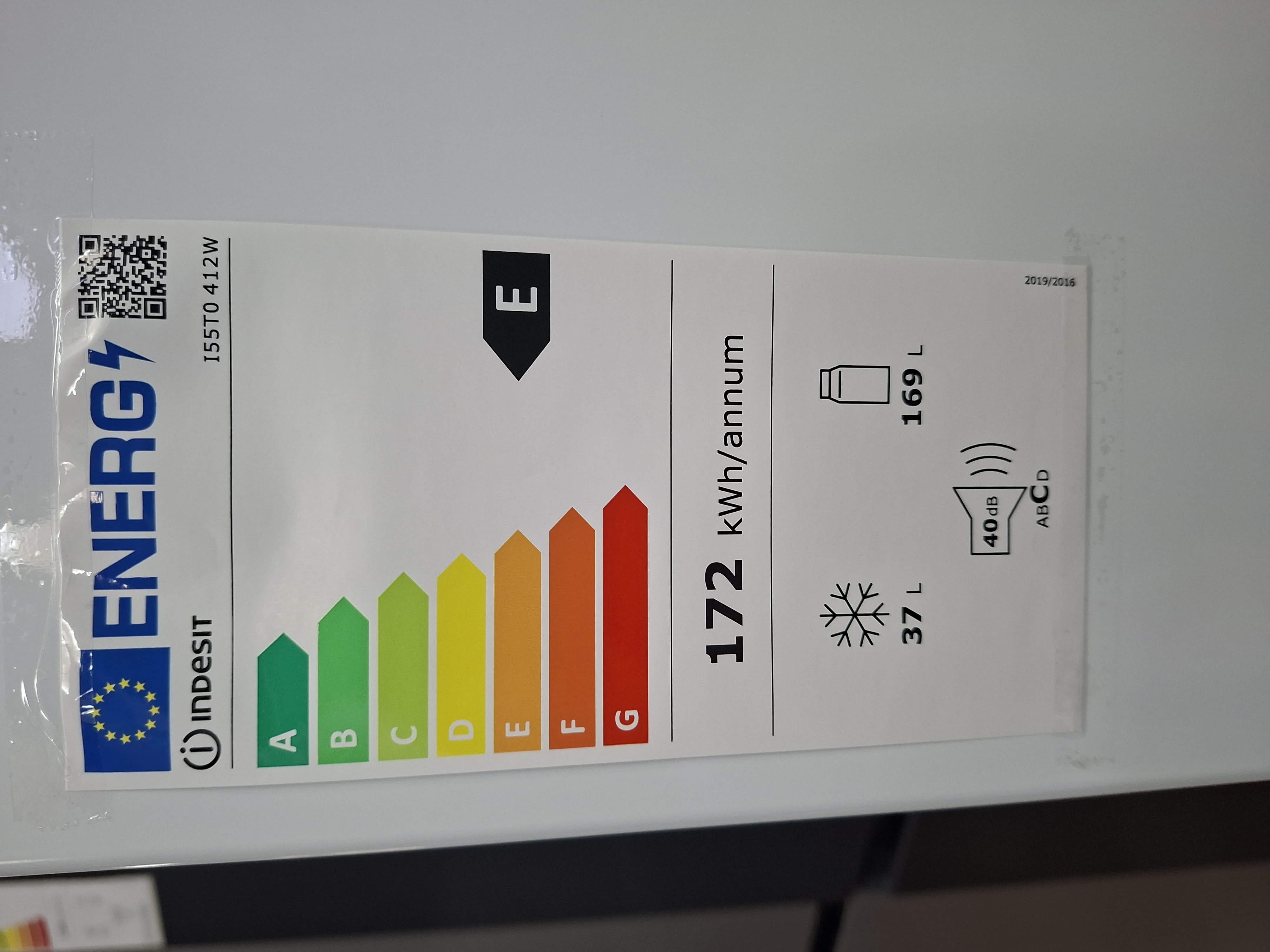 Frižider Indesit  I55T0 412W , 143 cm.
