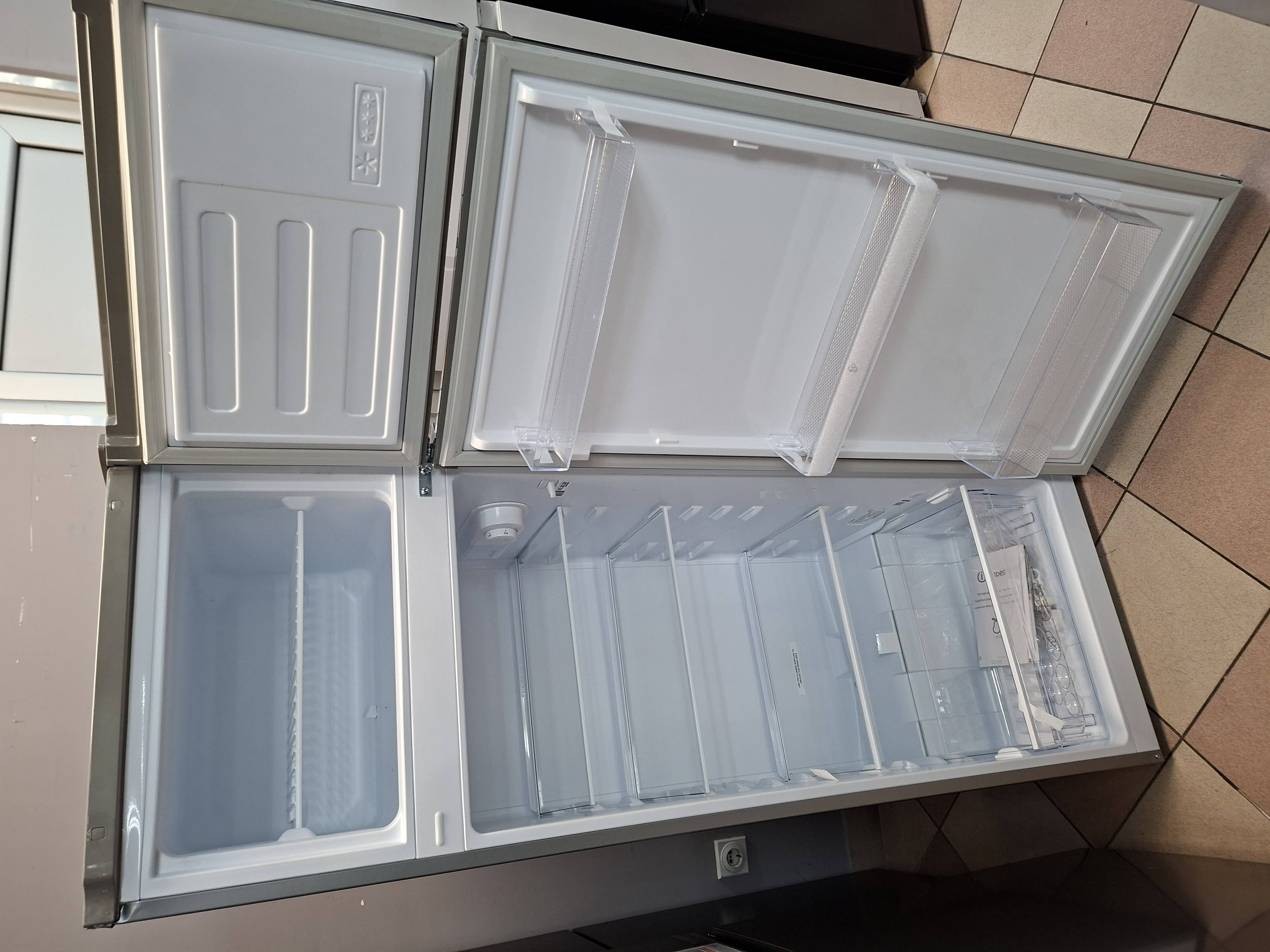 Frižider Indesit  I55T1 612S , 160 cm.