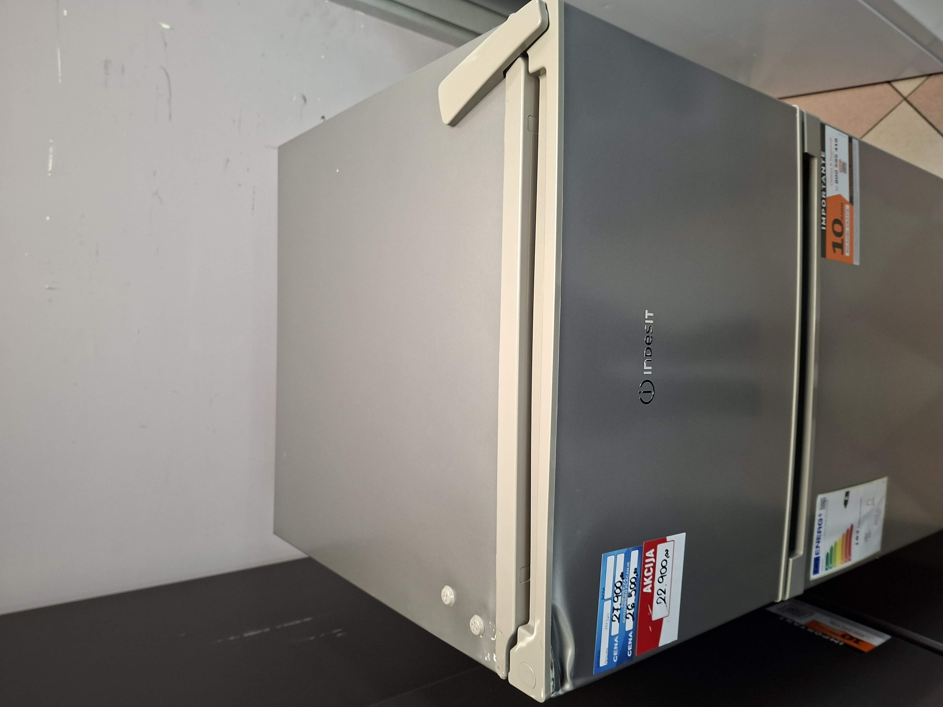 Frižider Indesit  I55T1 612S , 160 cm.