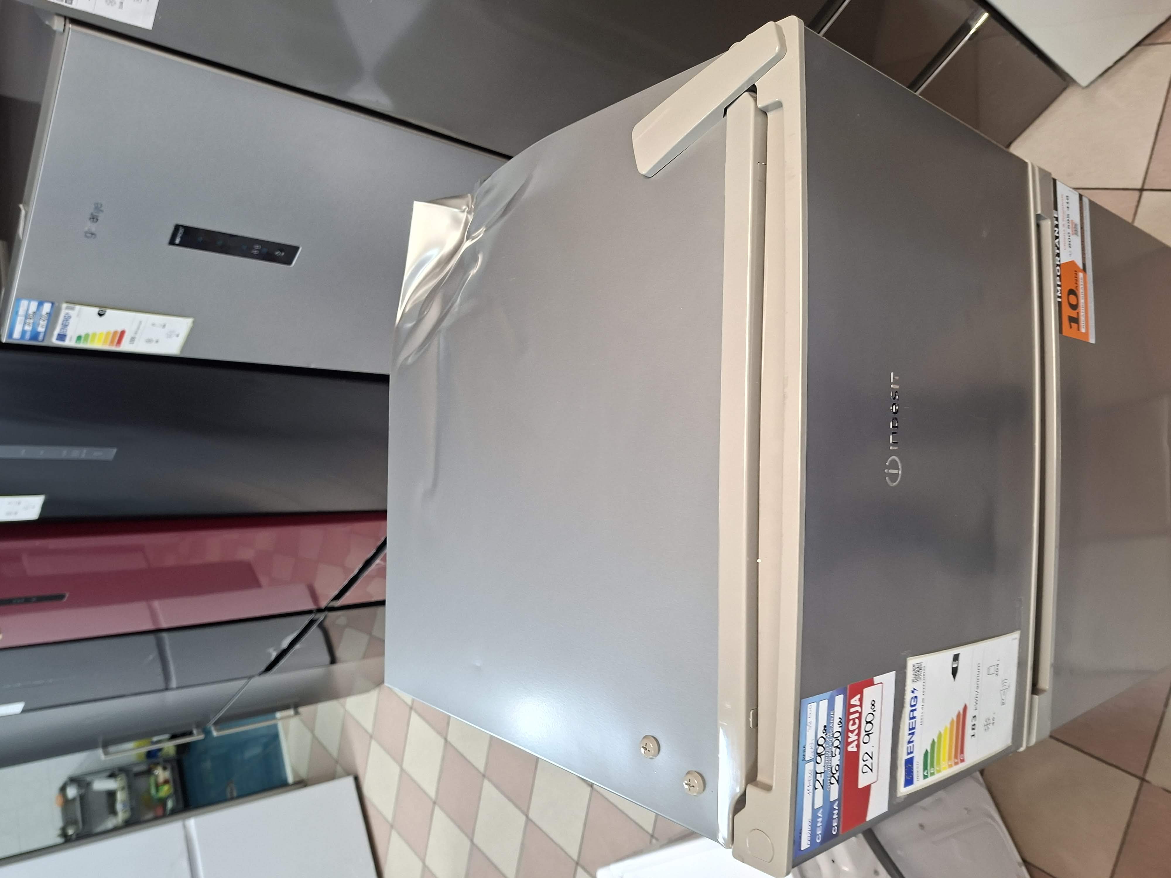 Frižider Indesit  I55T1 612S , 160 cm.