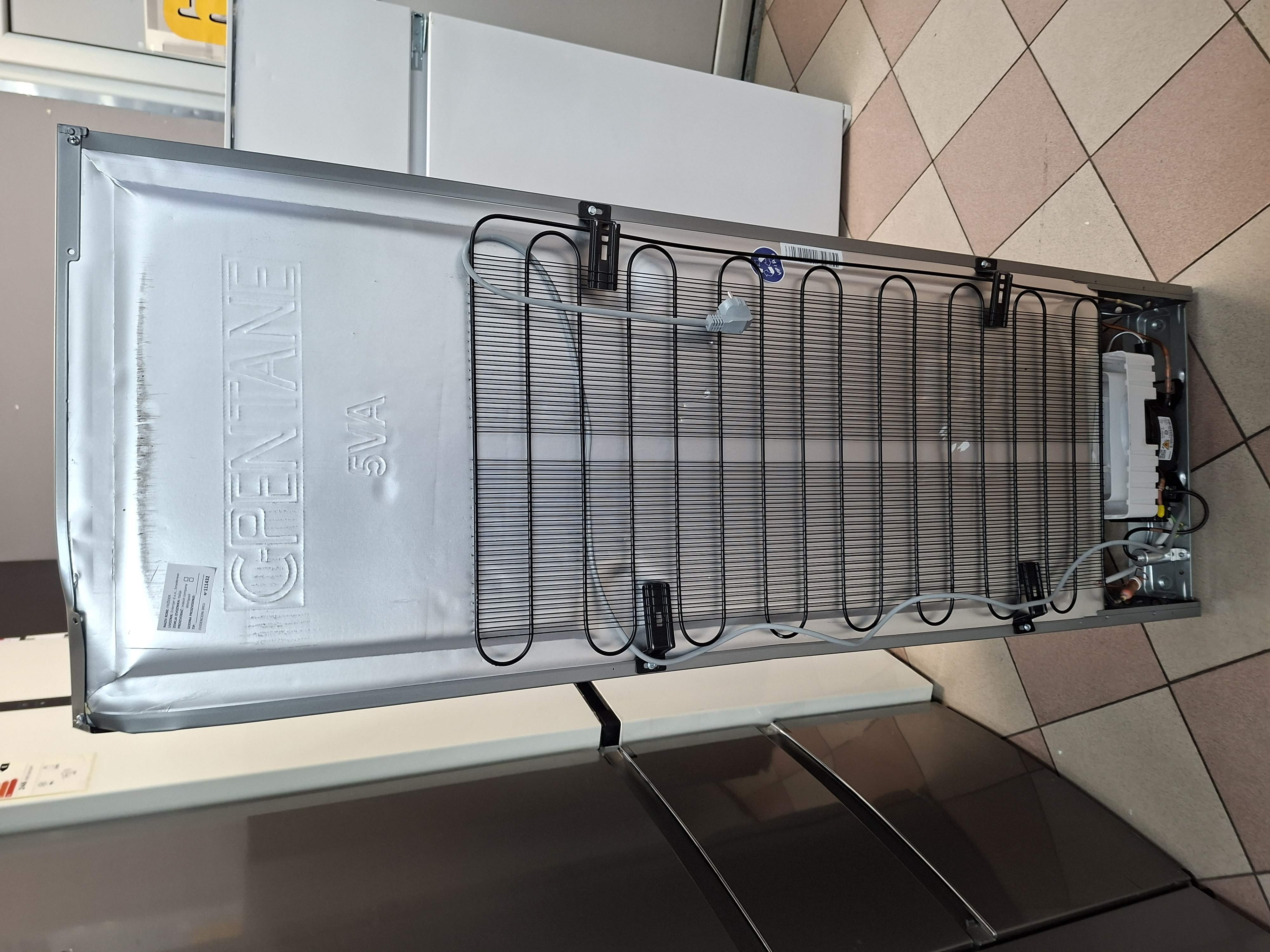 Frižider Indesit  I55T1 612S , 160 cm.