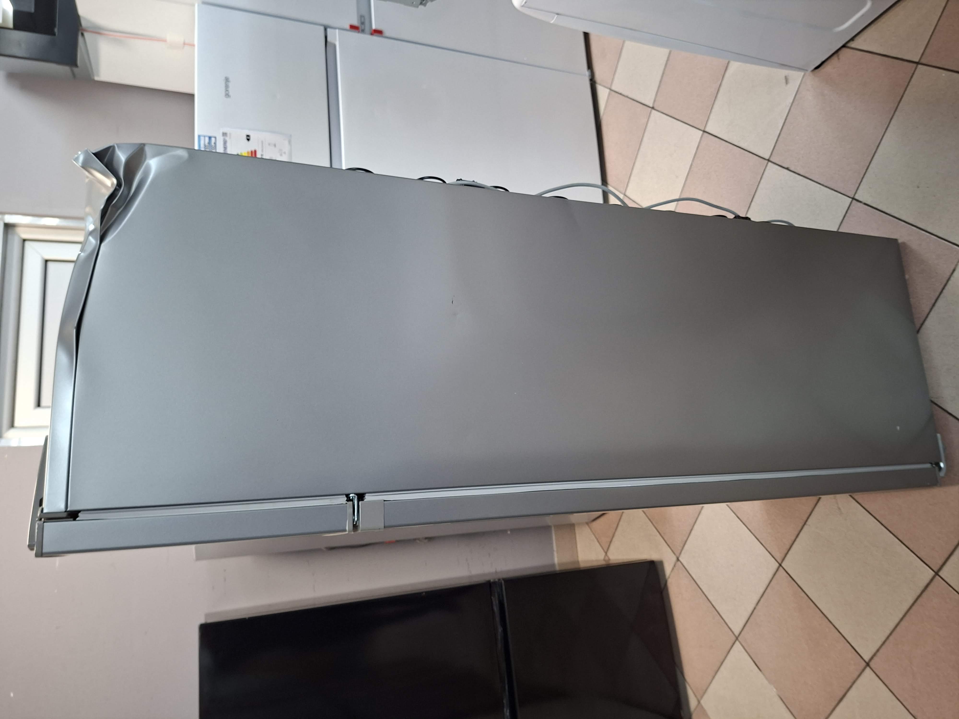 Frižider Indesit  I55T1 612S , 160 cm.