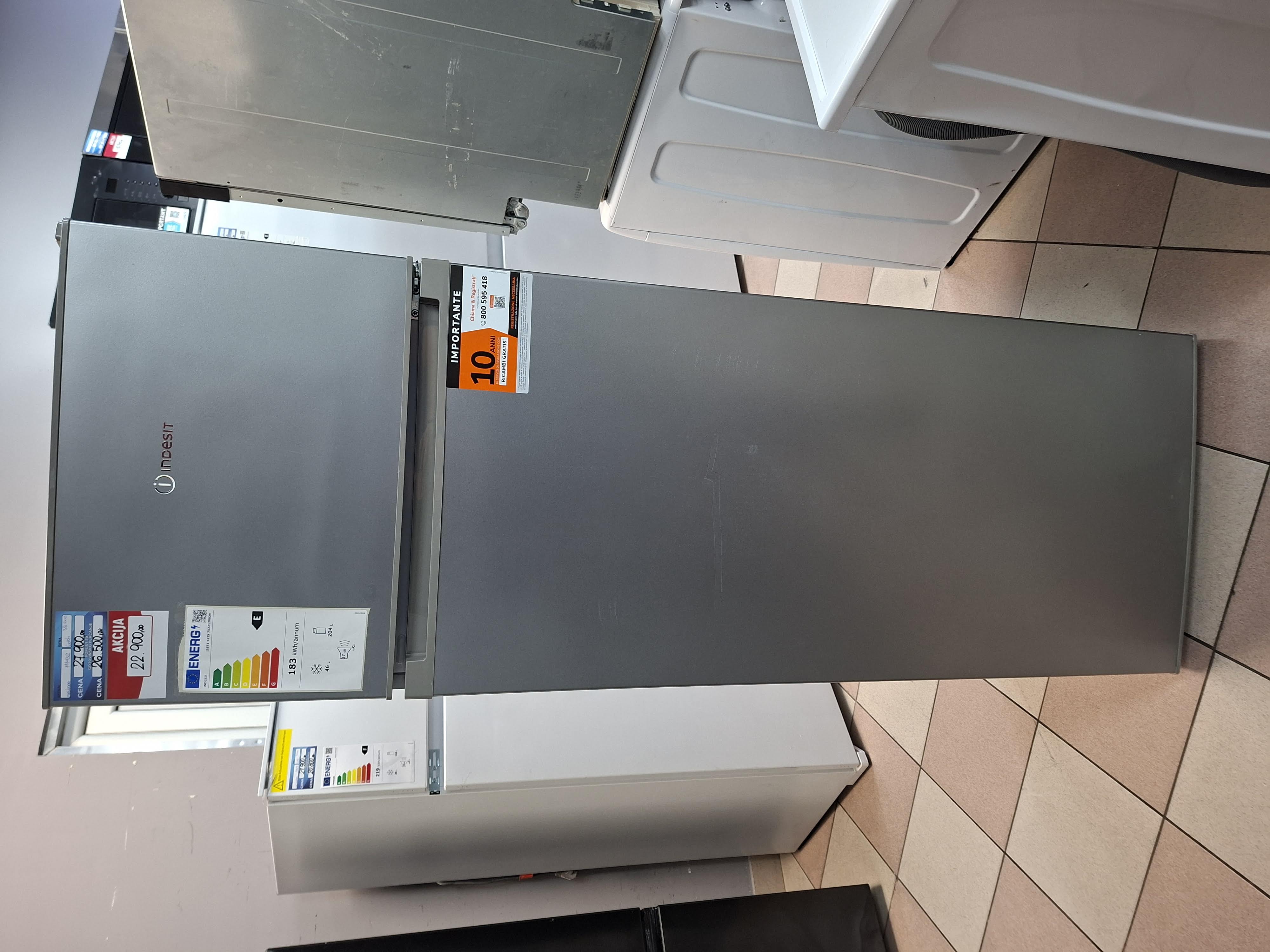 Frižider Indesit  I55T1 612S , 160 cm.