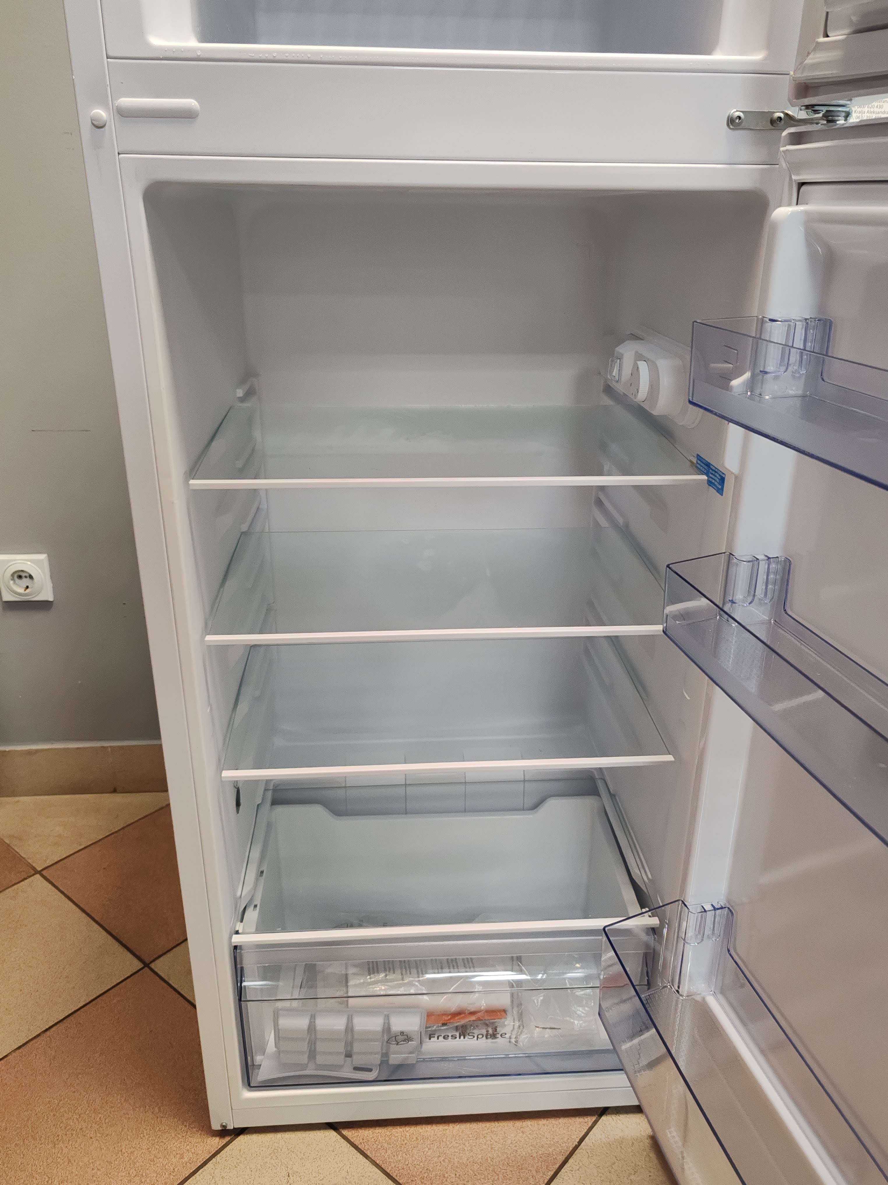 Frižider Indesit I55TM 4110 W 1, 144cm