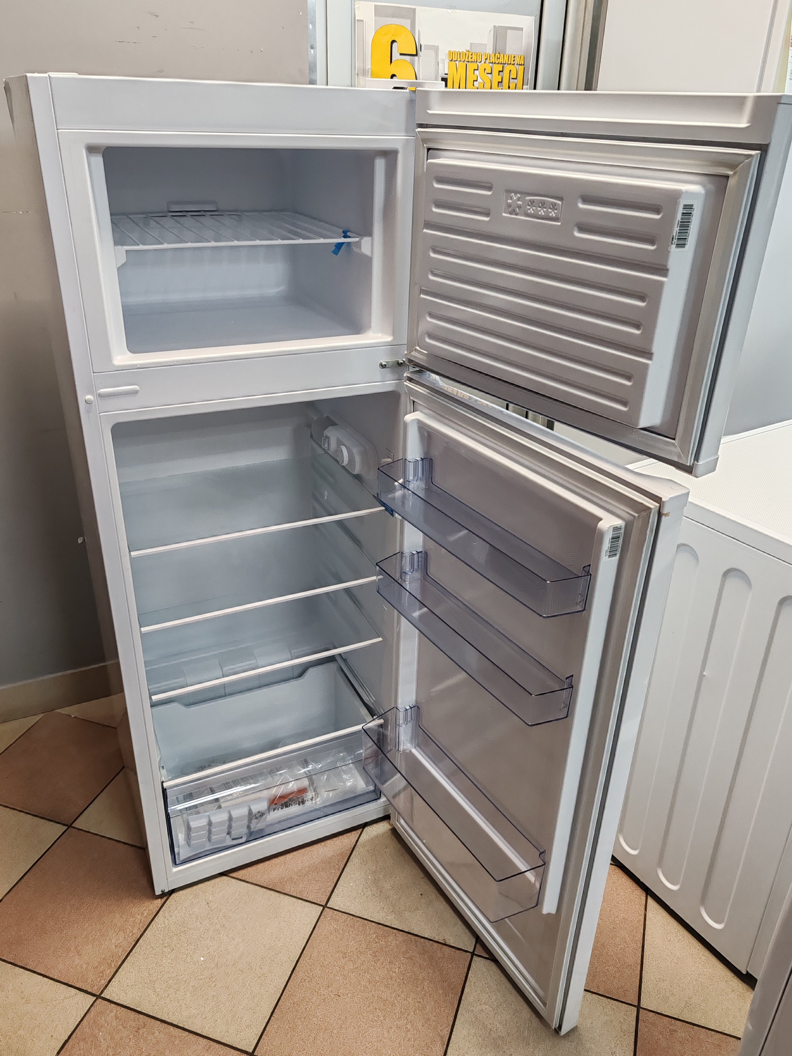 Frižider Indesit I55TM 4110 W 1, 144cm
