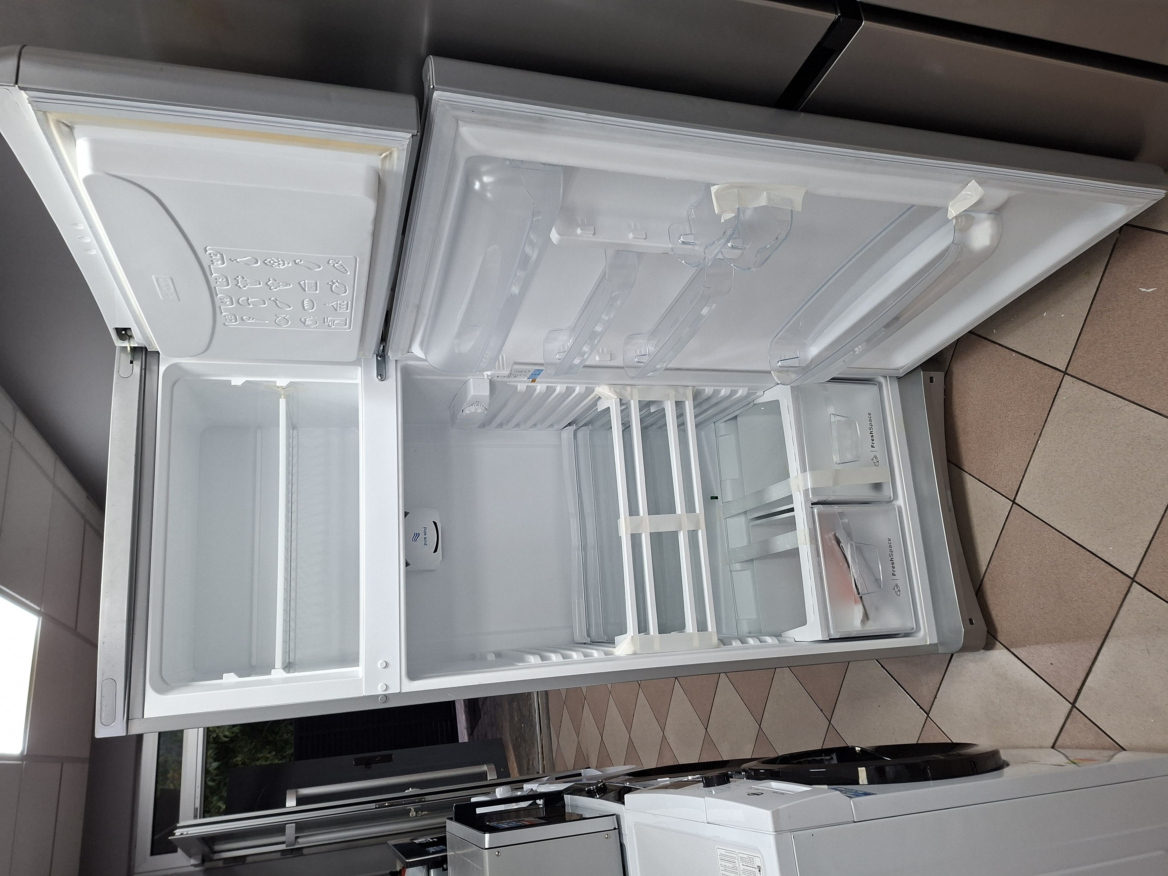 Frižider Indesit TEAAN 5 S 1, 180cm
