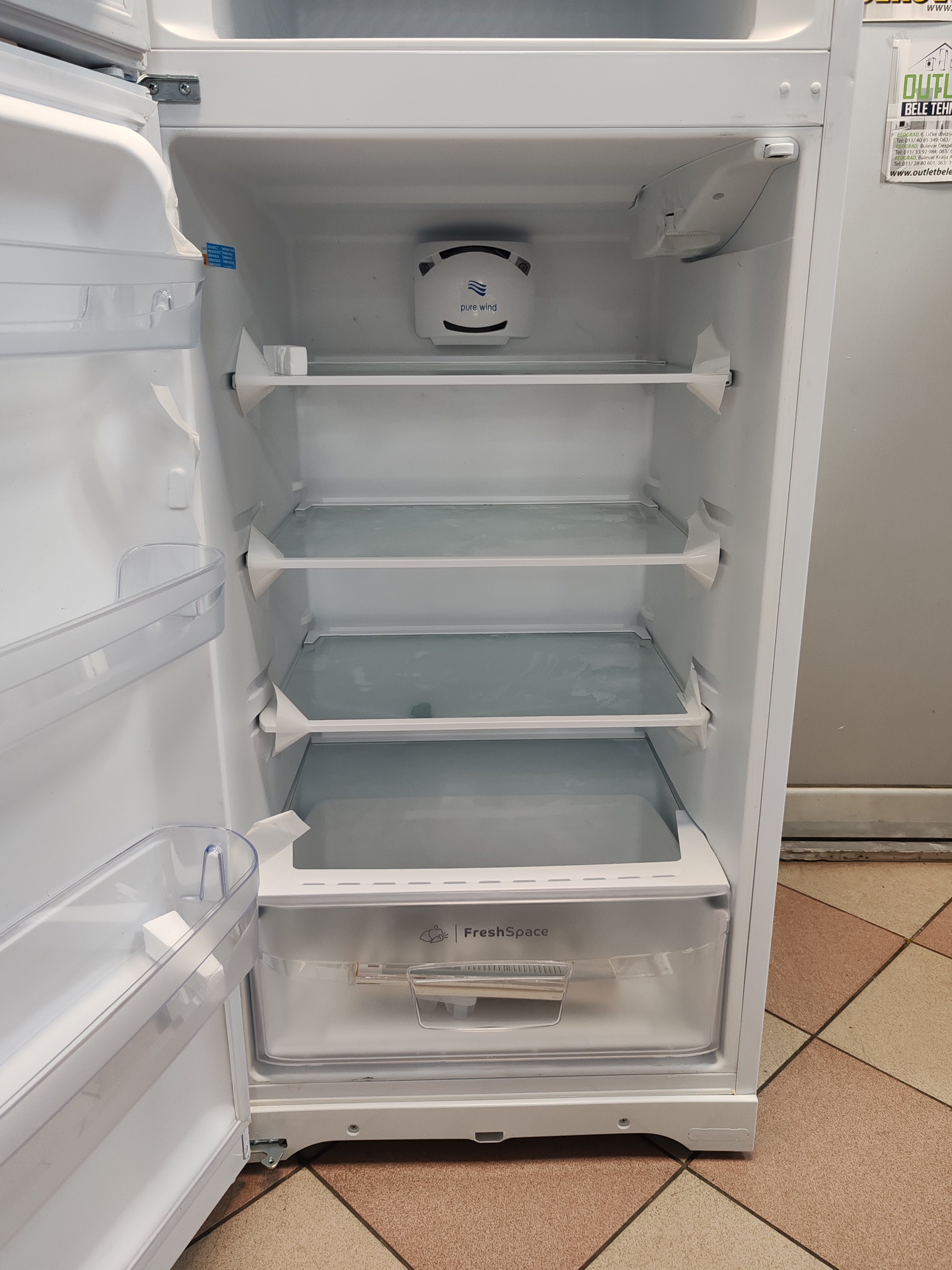 Frižider Indesit TIAA 10 V .1, 150cm