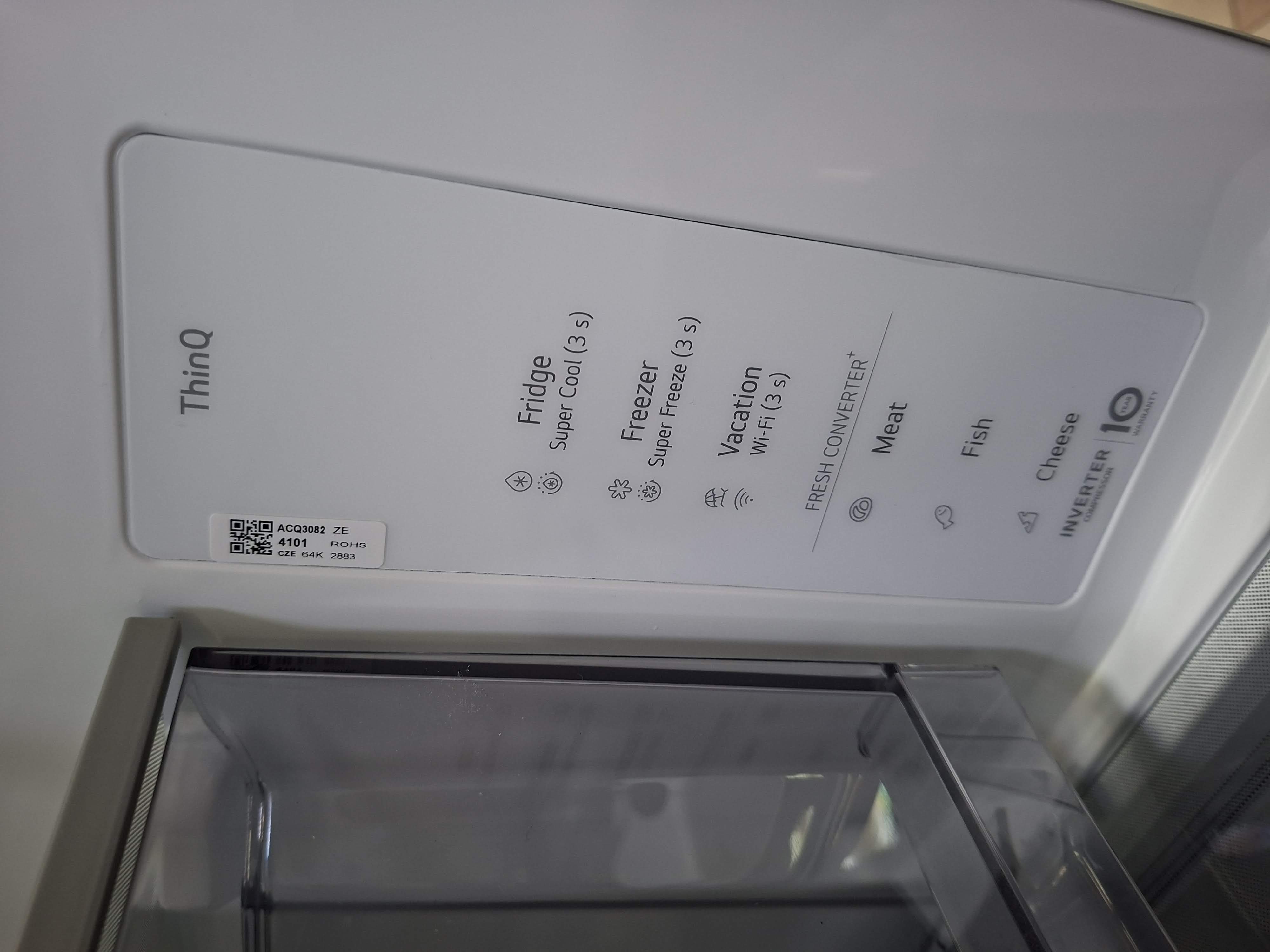 Frižider LG GBBSJ2CCEP , 203 cm.