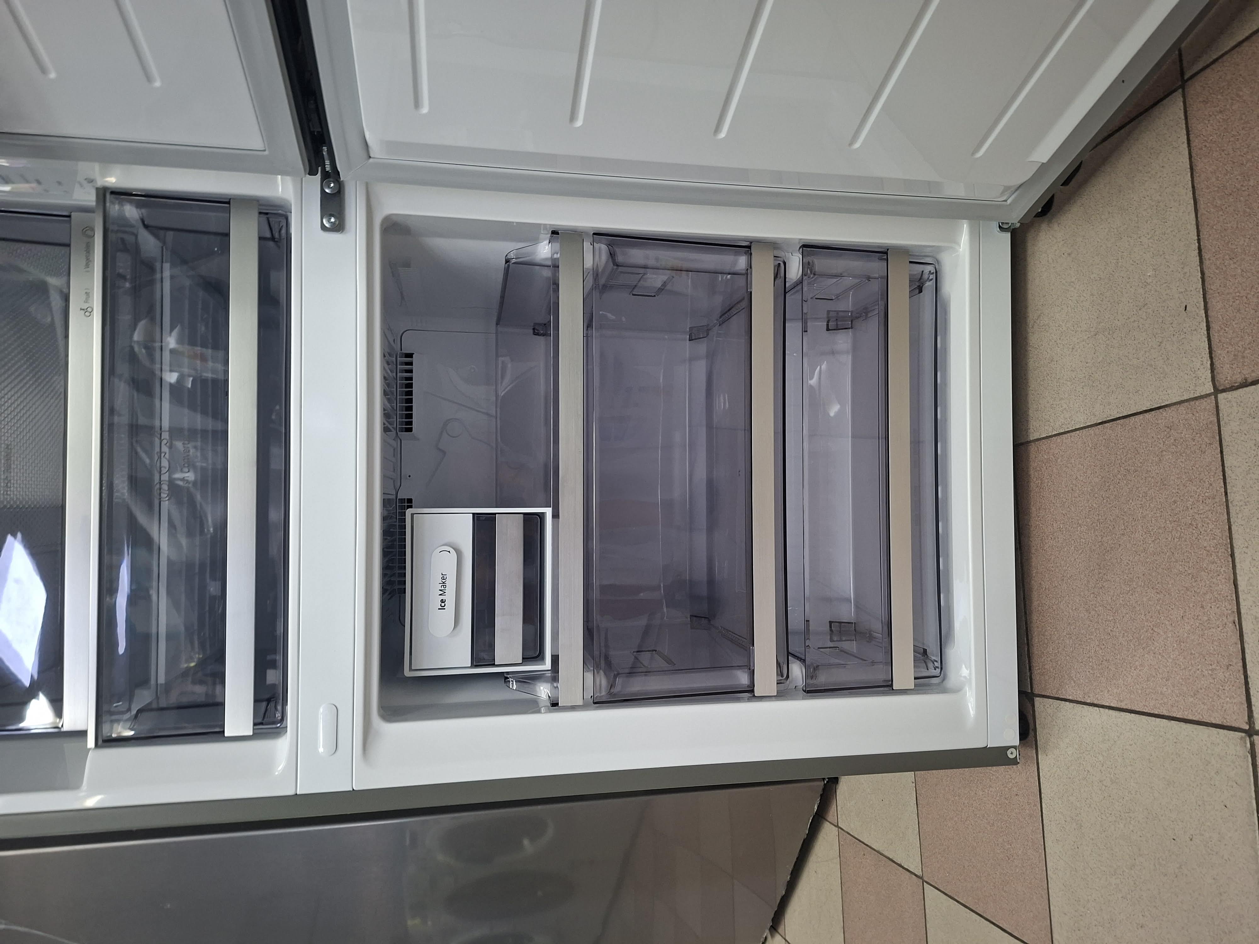 Frižider LG GBBW726CMB , 203 cm.