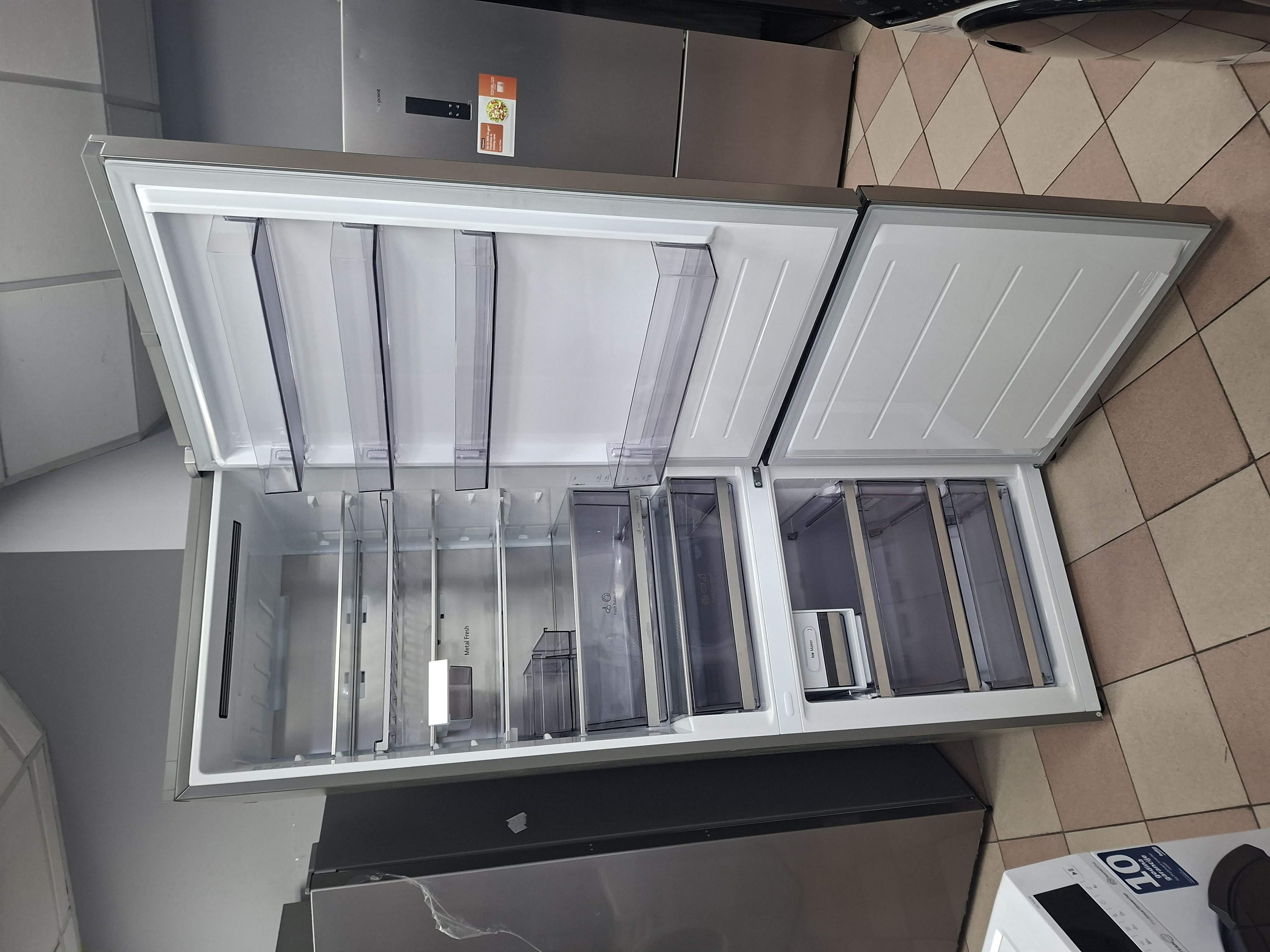 Frižider LG GBBW726CMB , 203 cm.