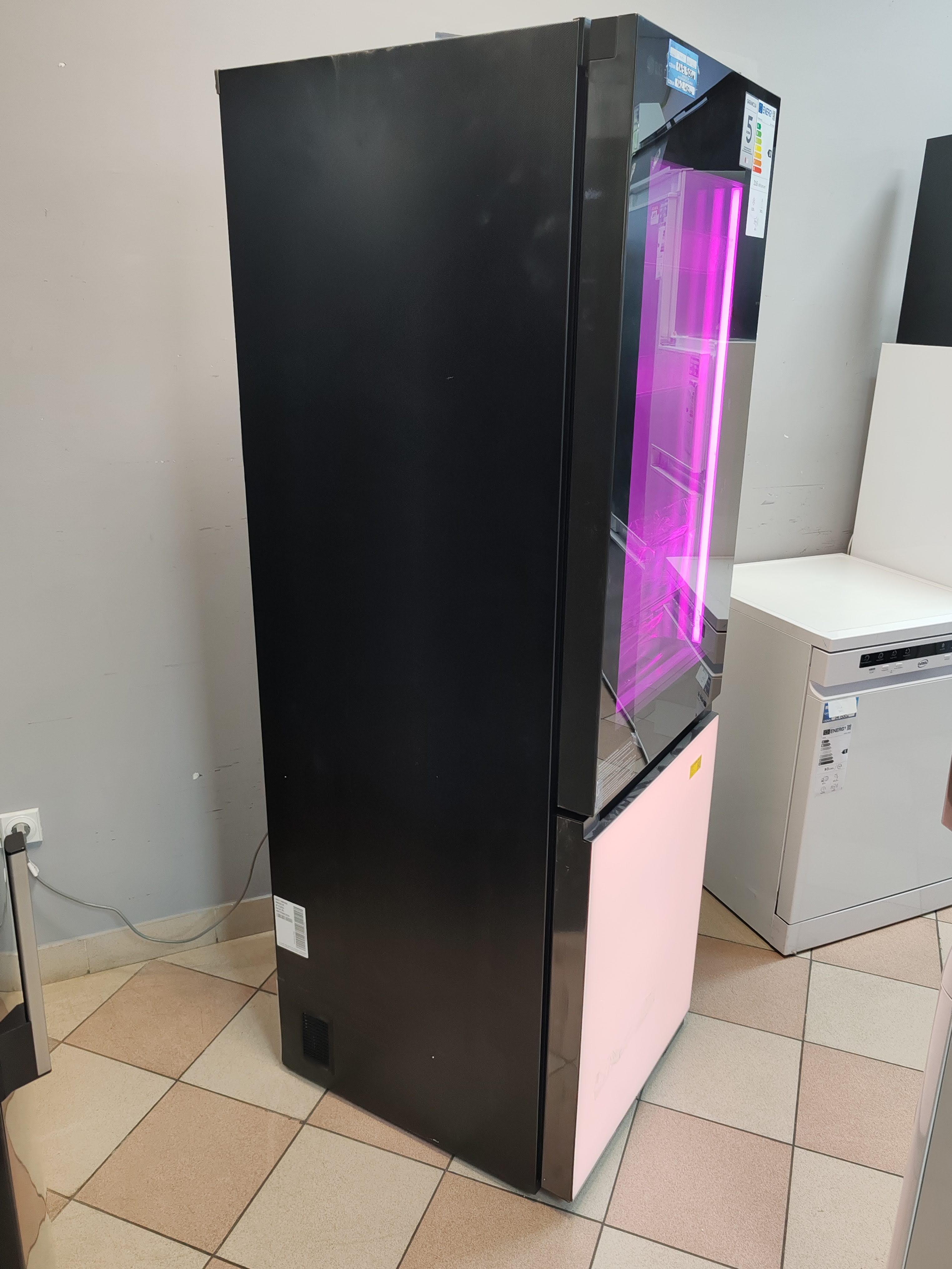 Frižider LG GBG719MDNN , 186 cm.