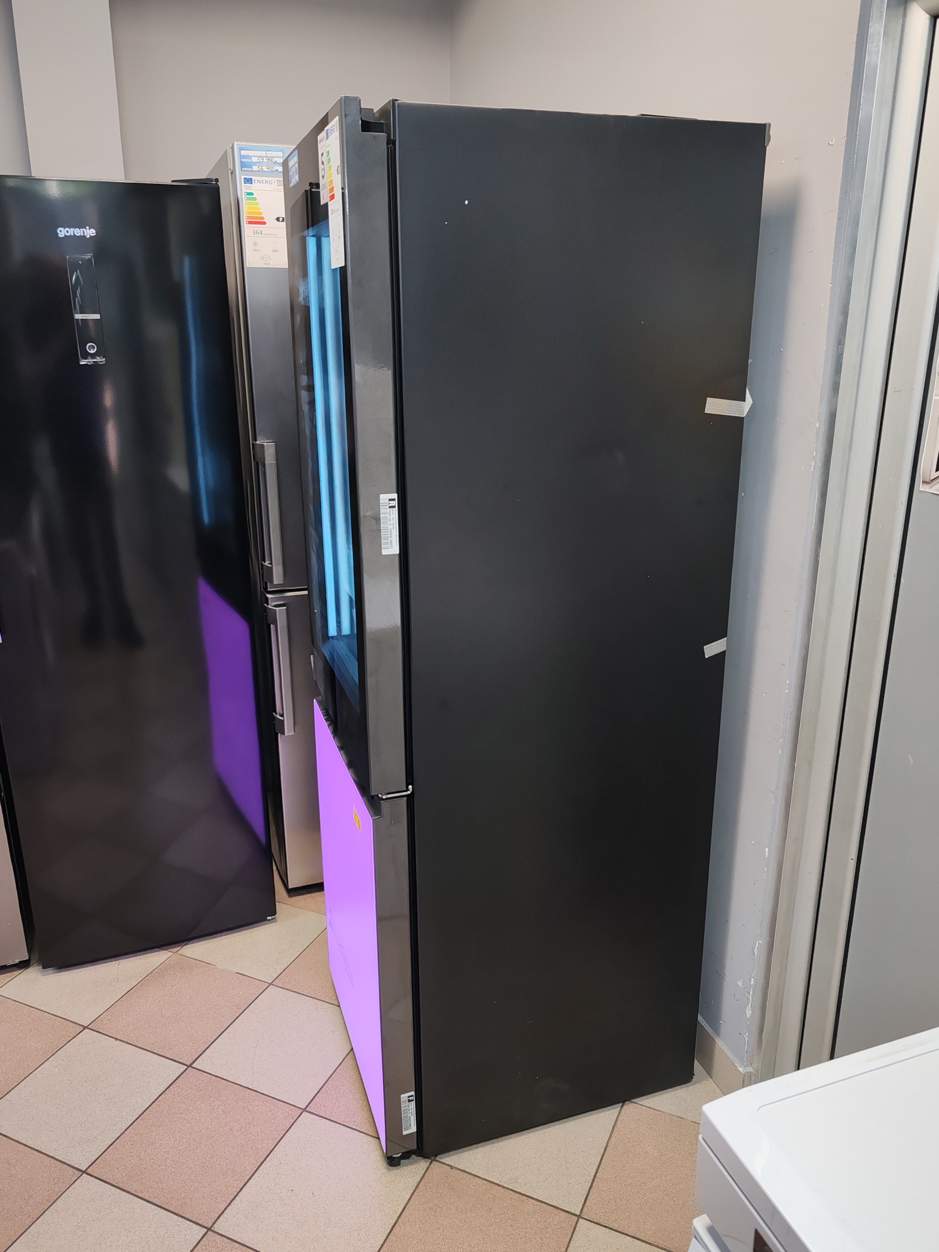 Frižider LG GBG719MDNN , 186 cm.