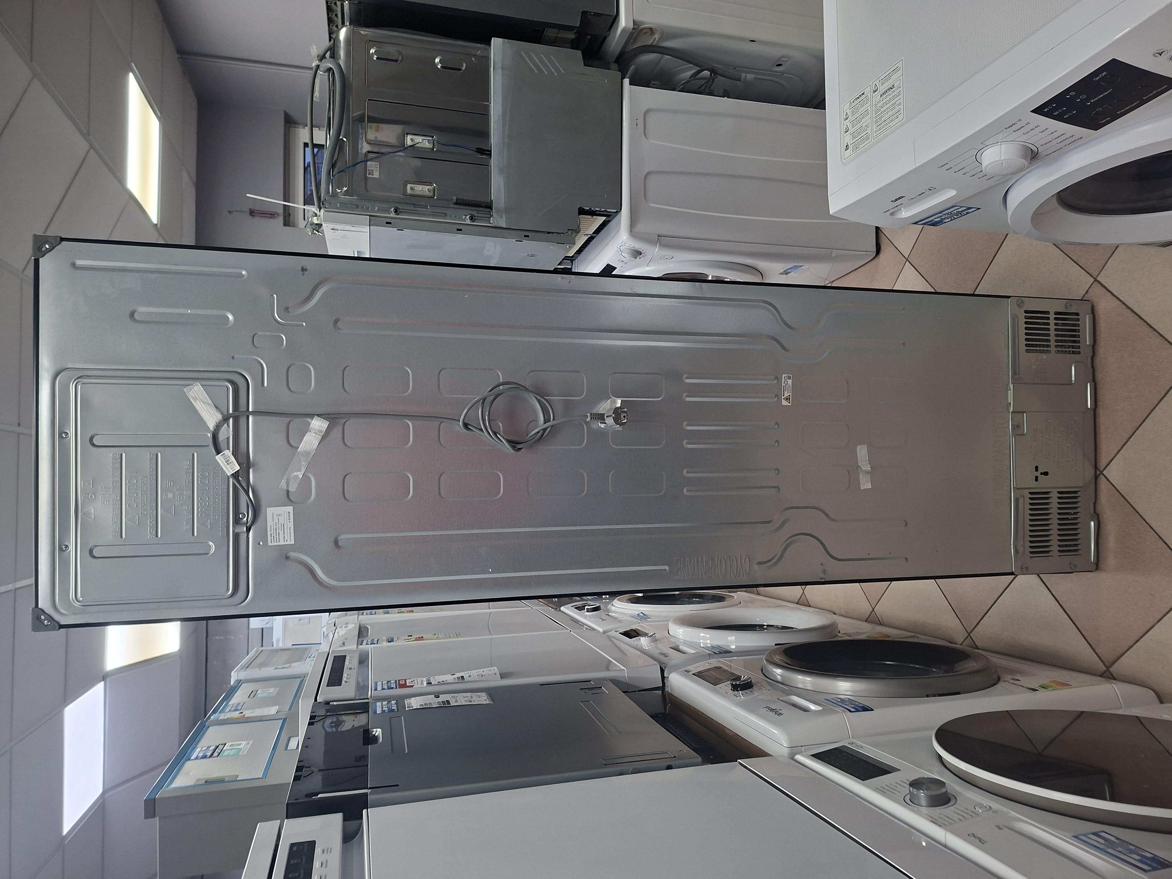 Frižider Lg  GBV5250CEP , 203 cm.