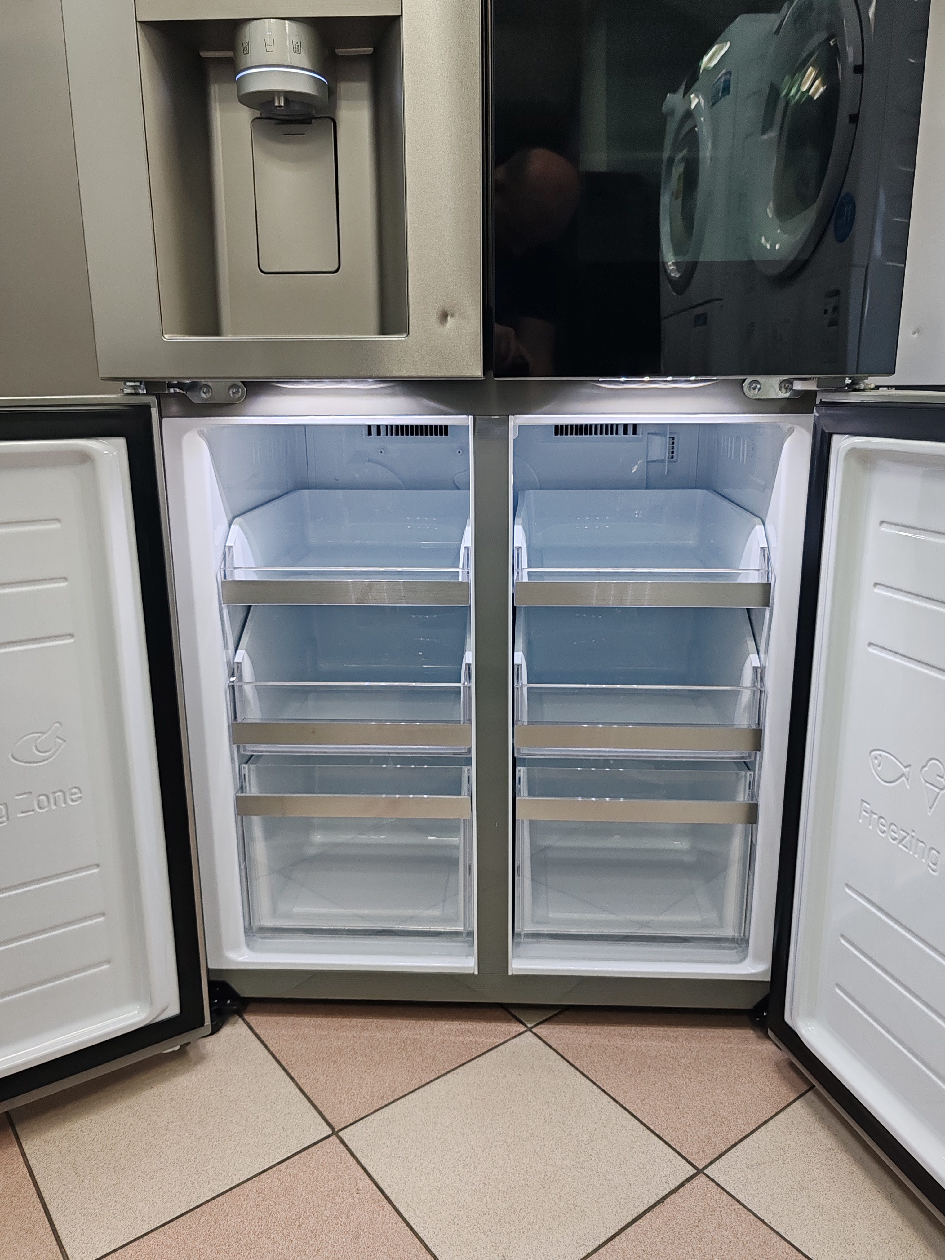 Frižider LG GMG761MBAE, 84cm