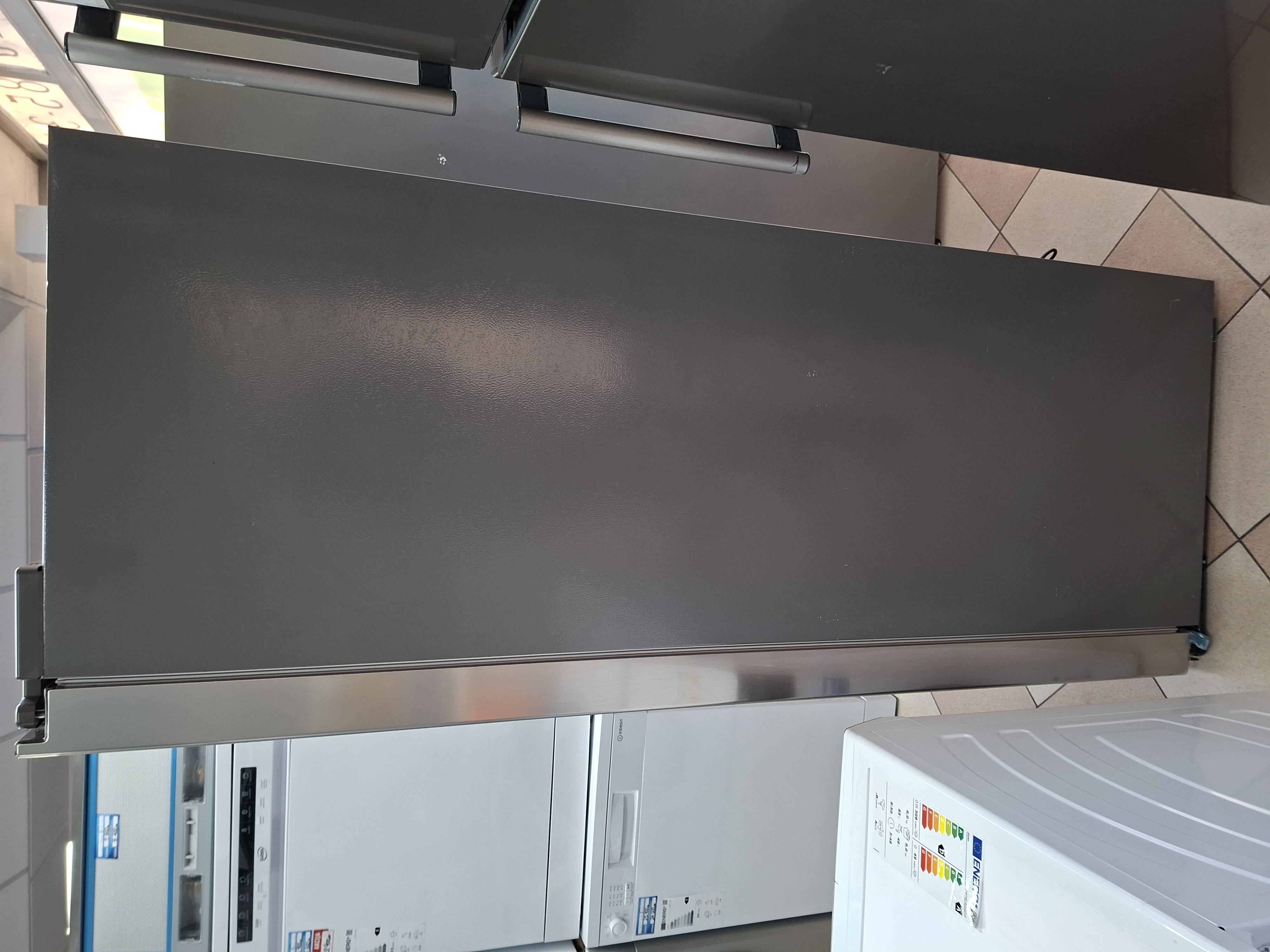 Frižider LG GSM32HSBEH , Side by Side