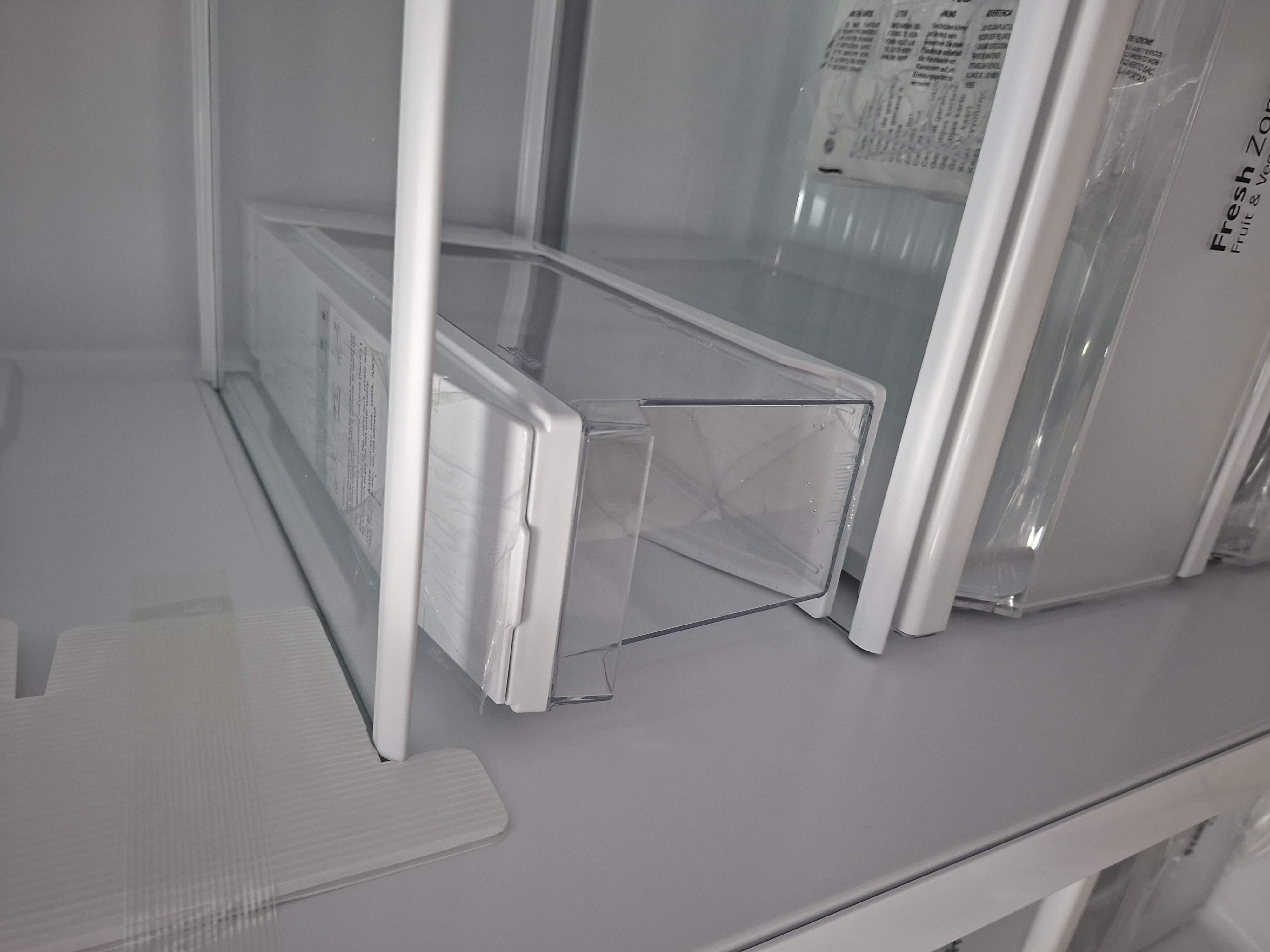 Frižider LG GSM32HSBEH , Side by Side