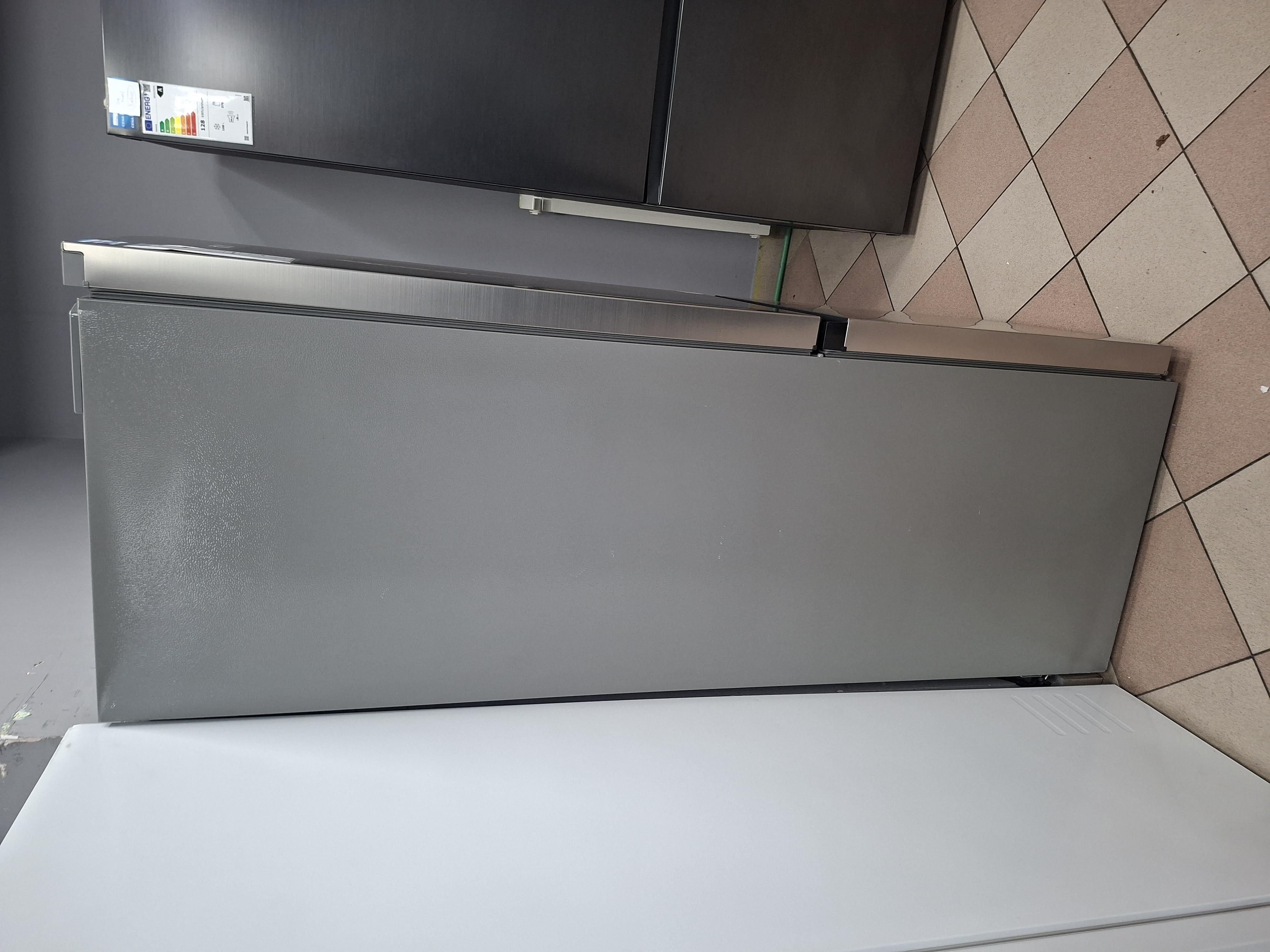 Frižider Midea MERB405MIC46 , 186 cm.