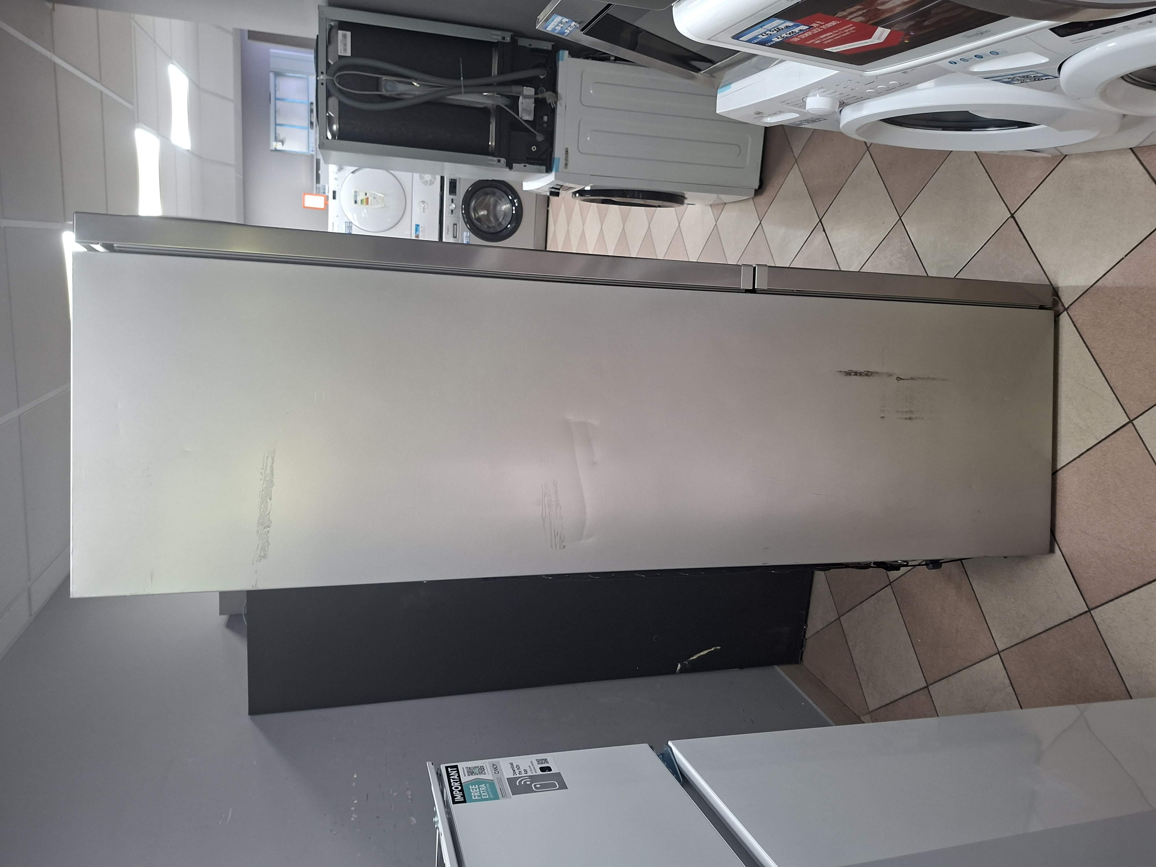 Frižider Perla PE383EX , 200 cm.