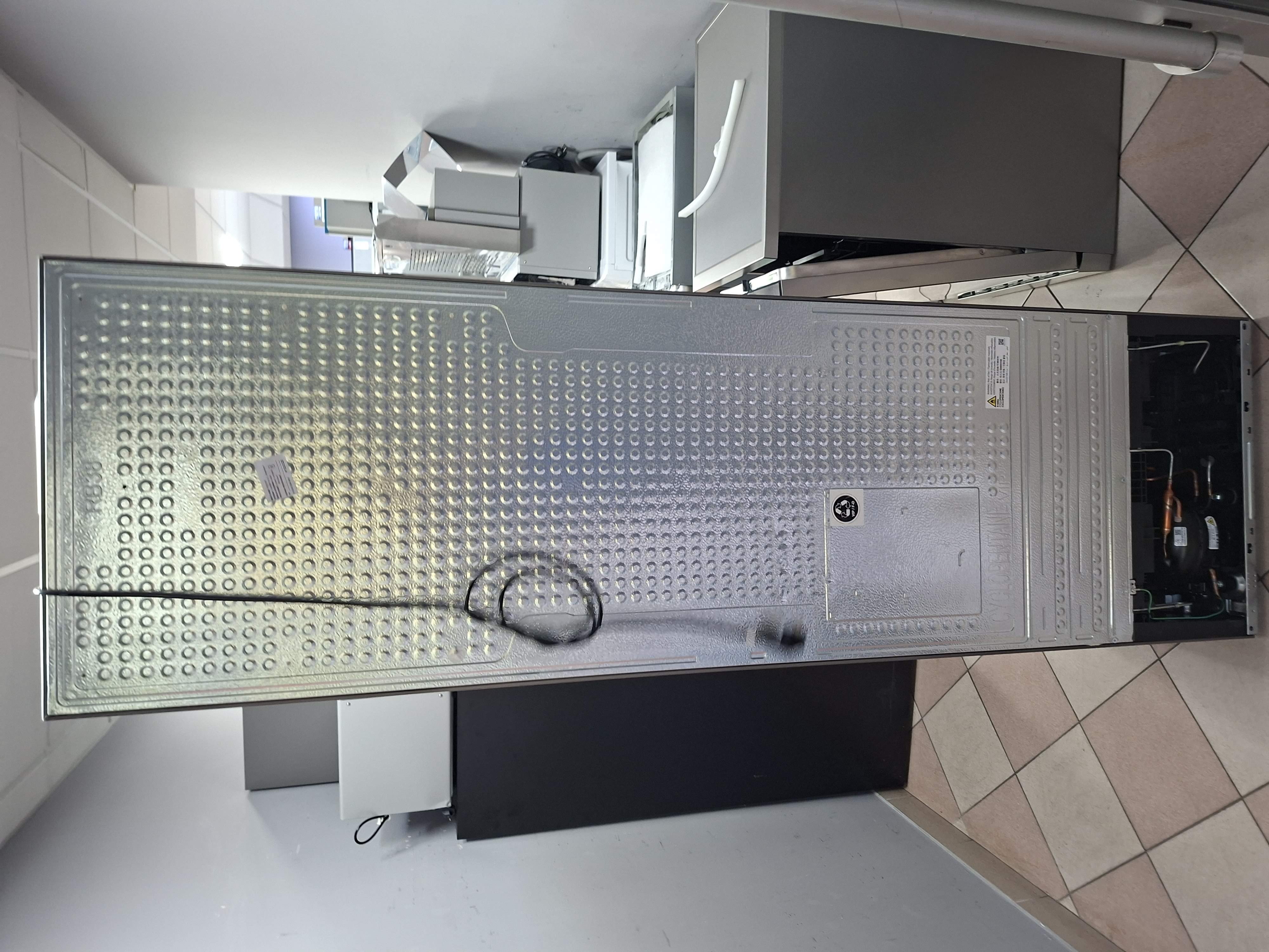 Frižider Samsung RB38C600DSA, 203 cm