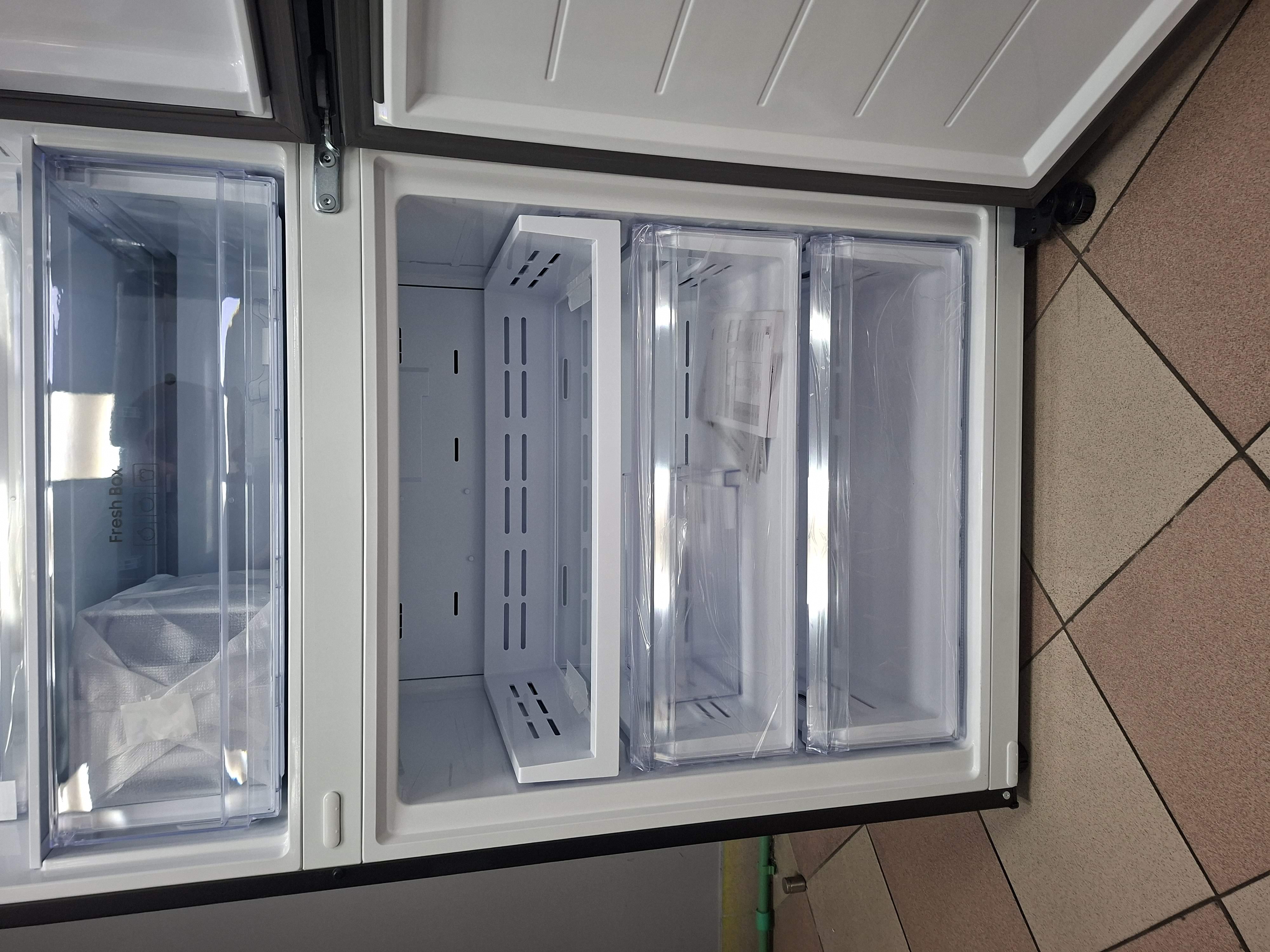 Frižider Samsung RB53DG706AB1, 203x76 cm