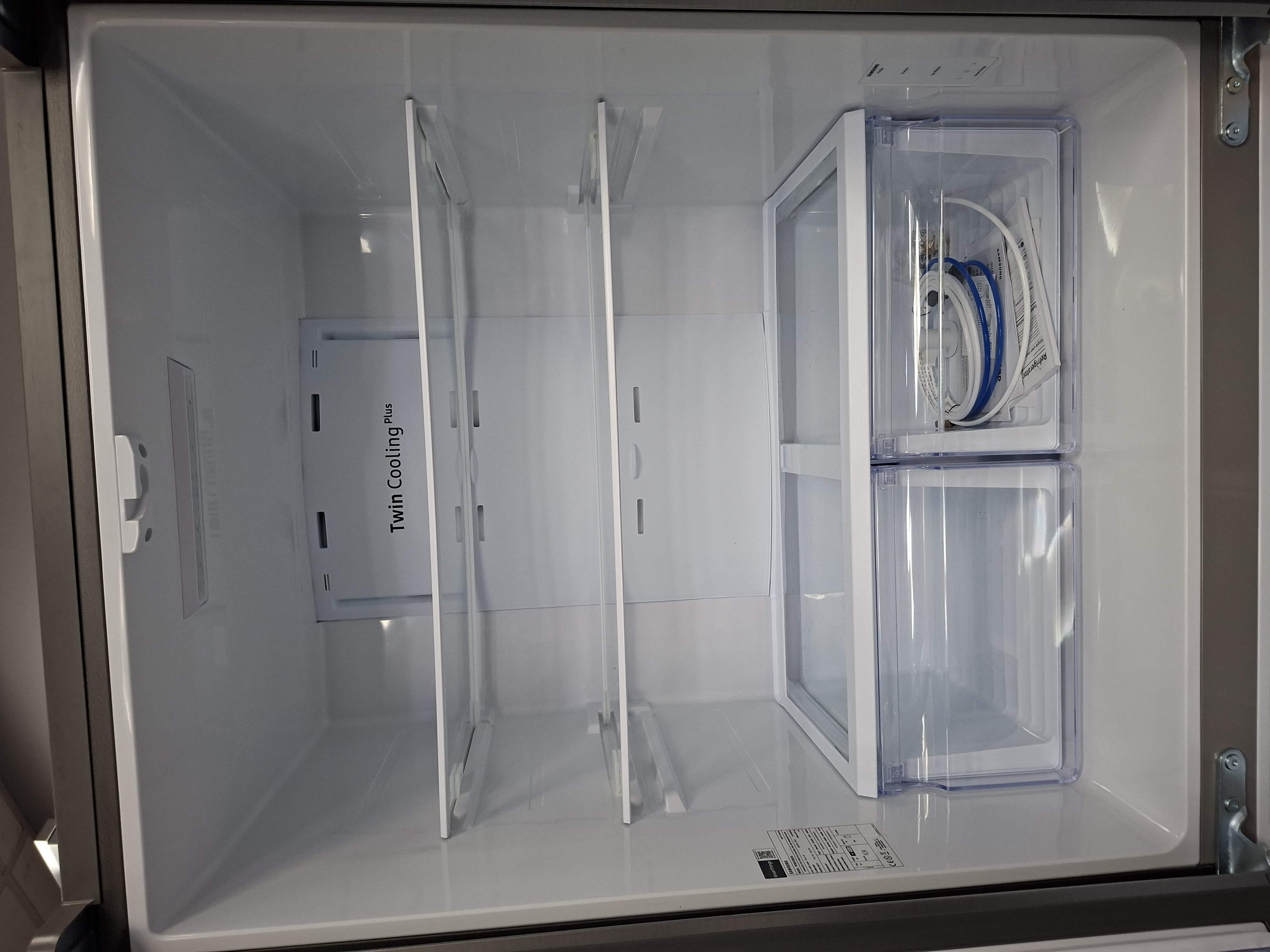 Frižider Samsung RF50C530ES9, 82 cm.