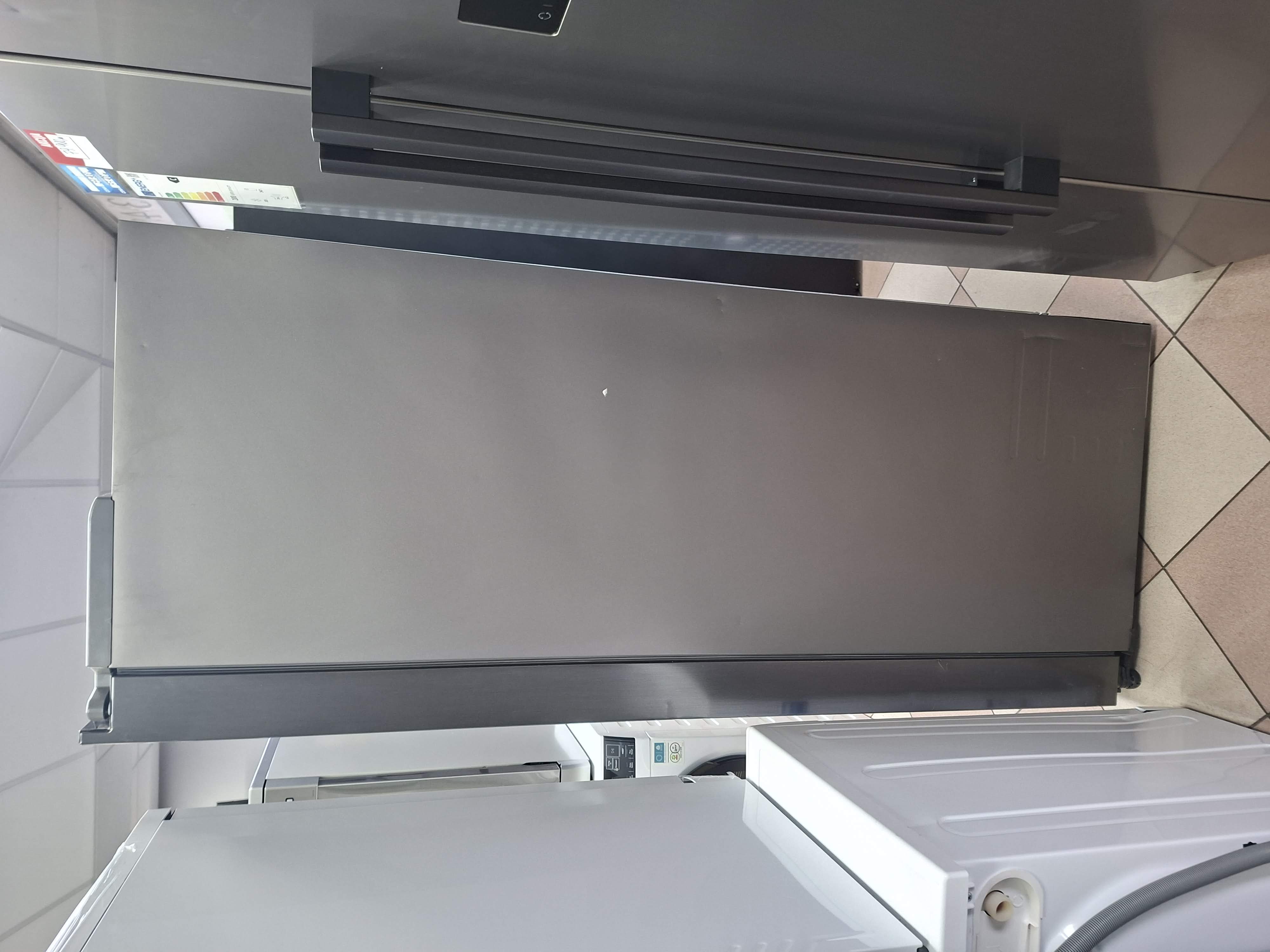 Frižider Samsung RS6GA8521B1/EG , Side by Side