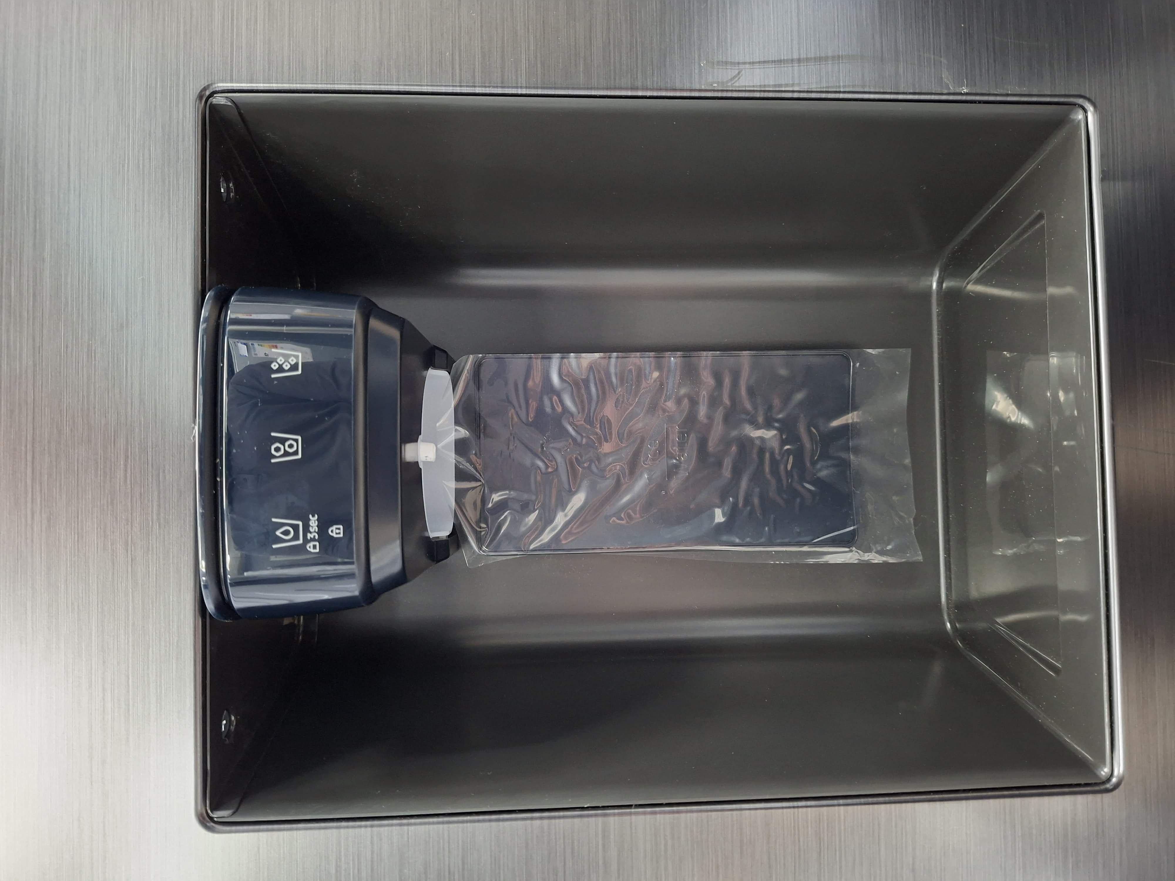 Frižider Samsung RS70F66KBF, Side by Side