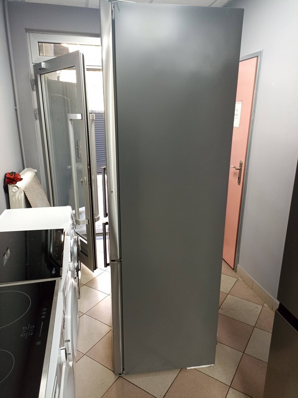Frižider Siemens KG49NAIBT, 203 cm