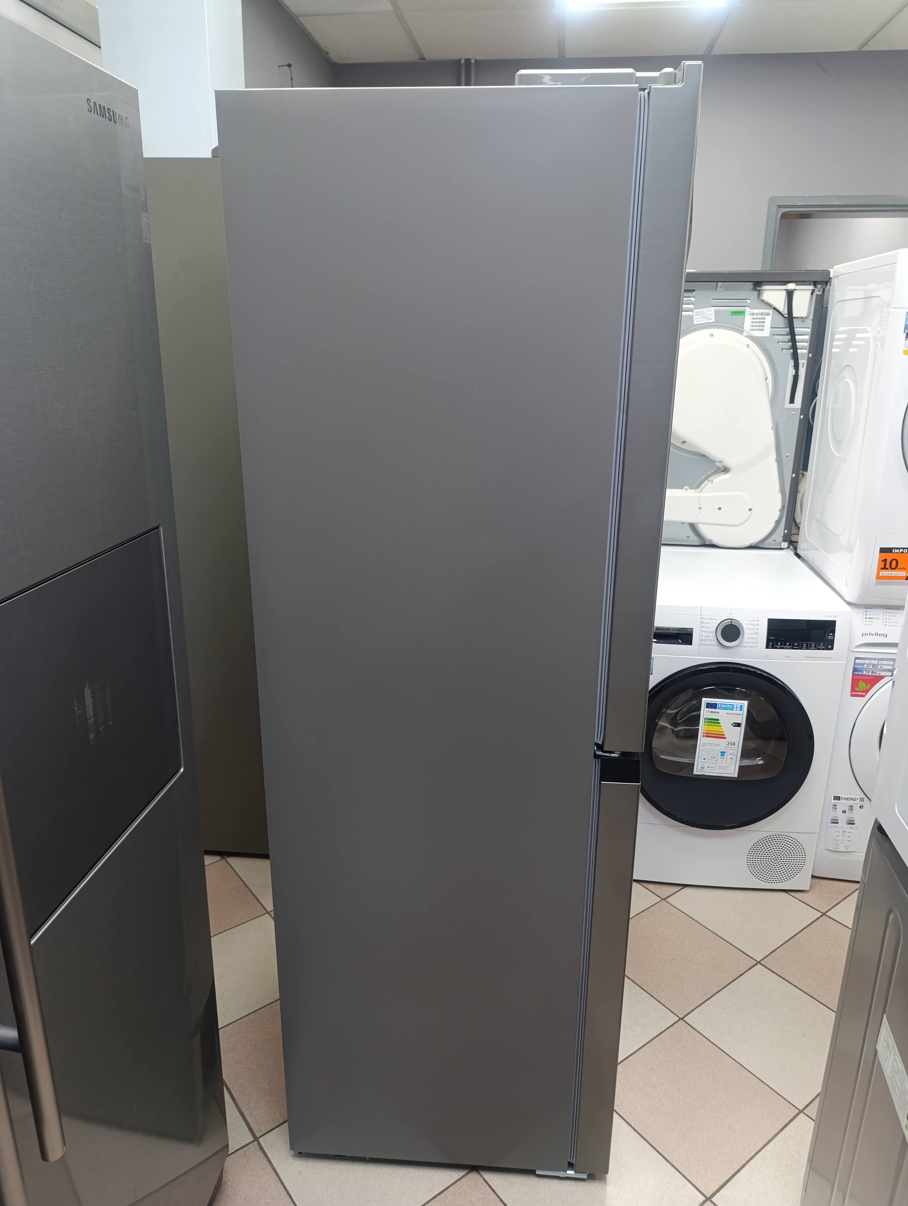 Frižider Tesla RM3400FHXE , 180 cm.
