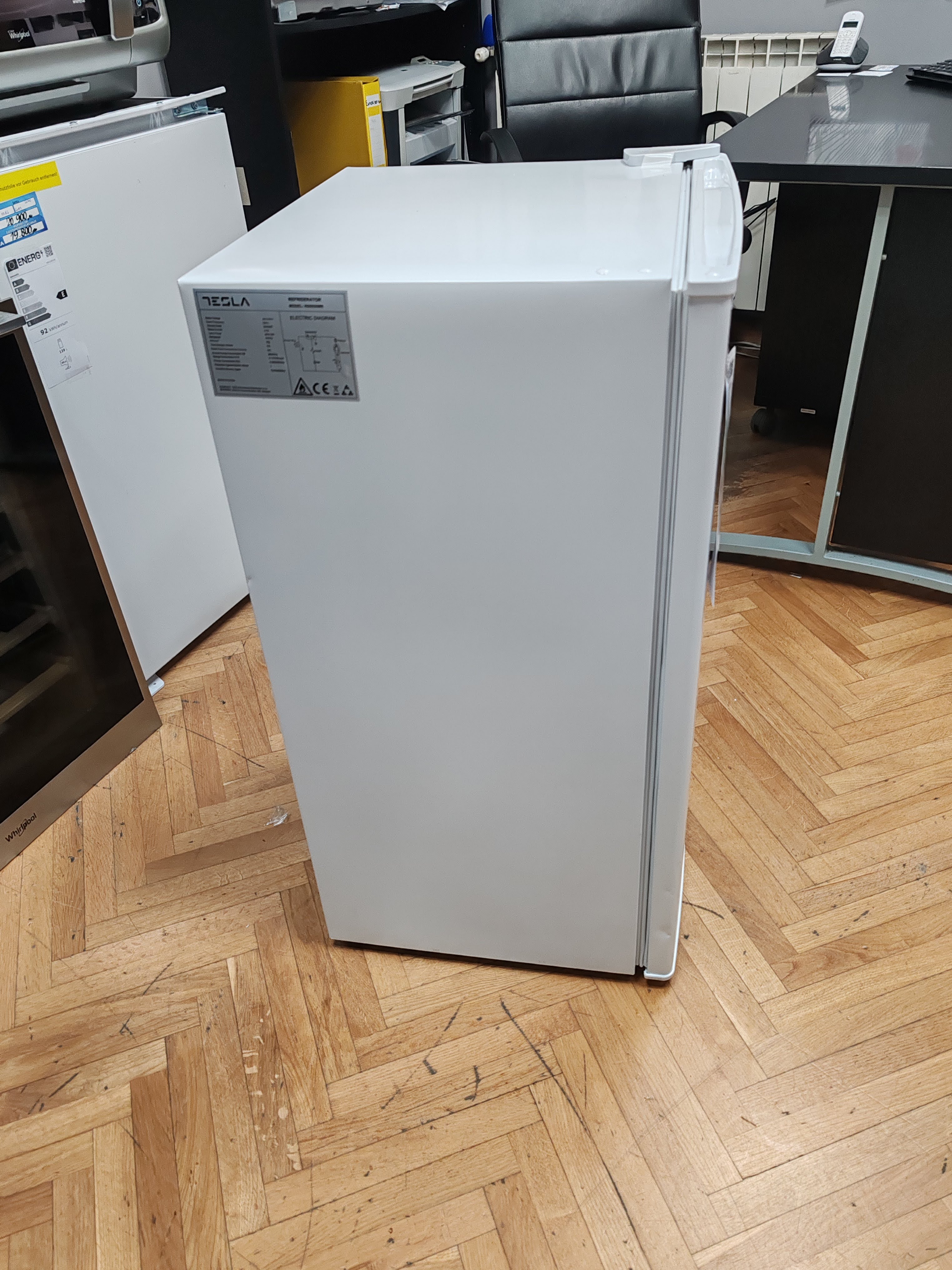 Frižider Tesla RS0930ME, 86cm