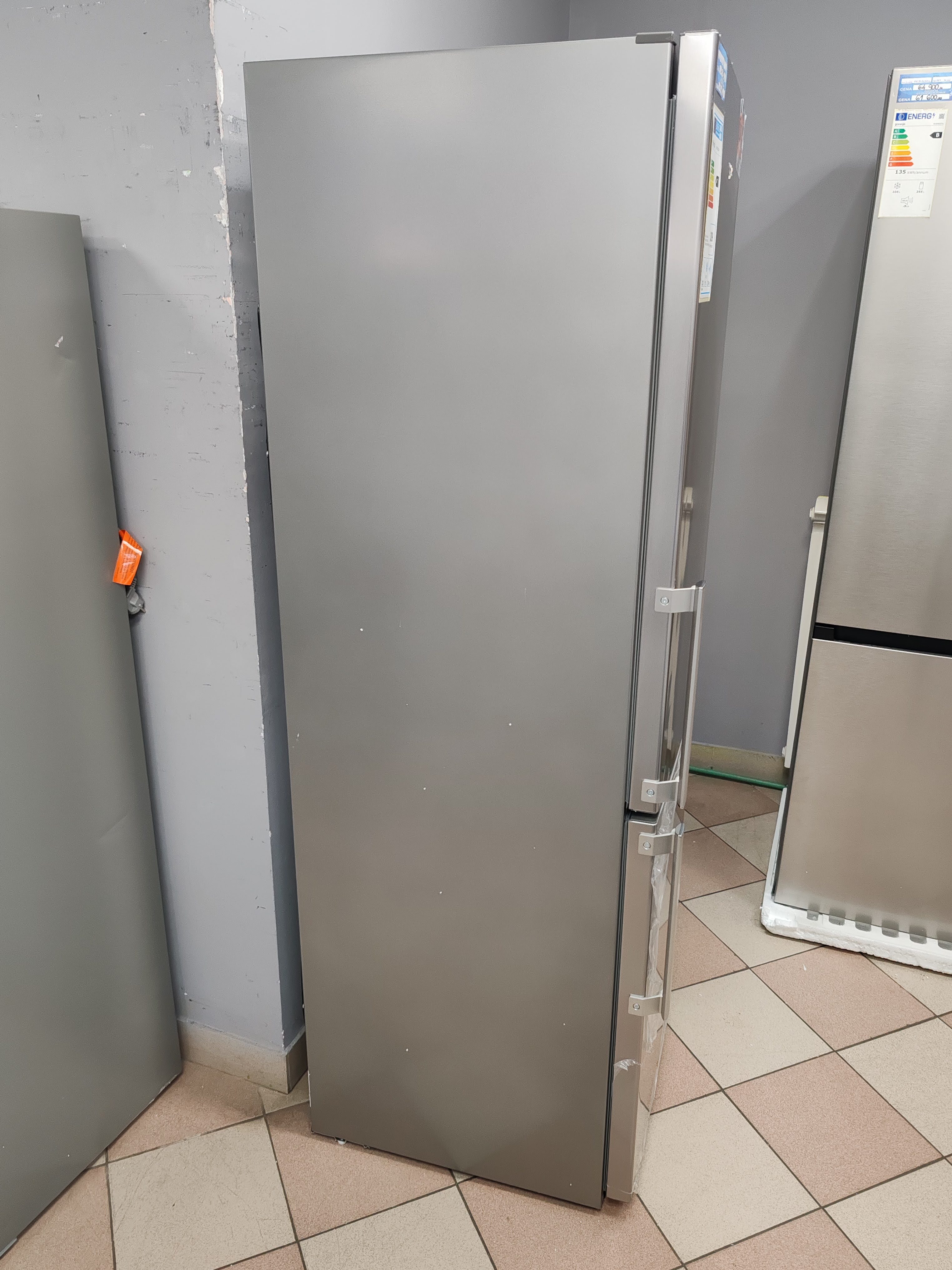 Frižider Whirlpool W5 811E OX , 189 cm.