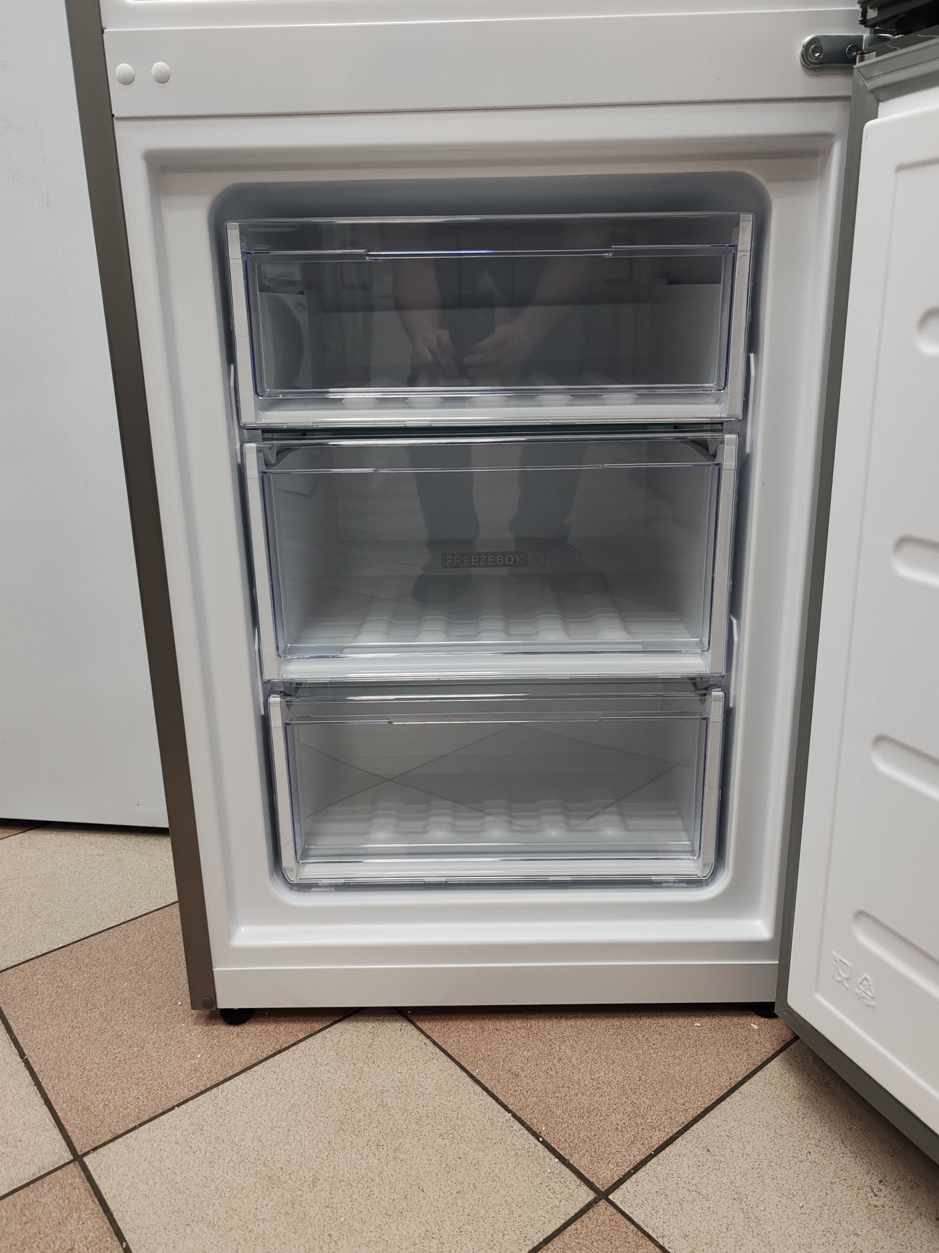 Frižider Whirlpool W5 811E OX , 189 cm.