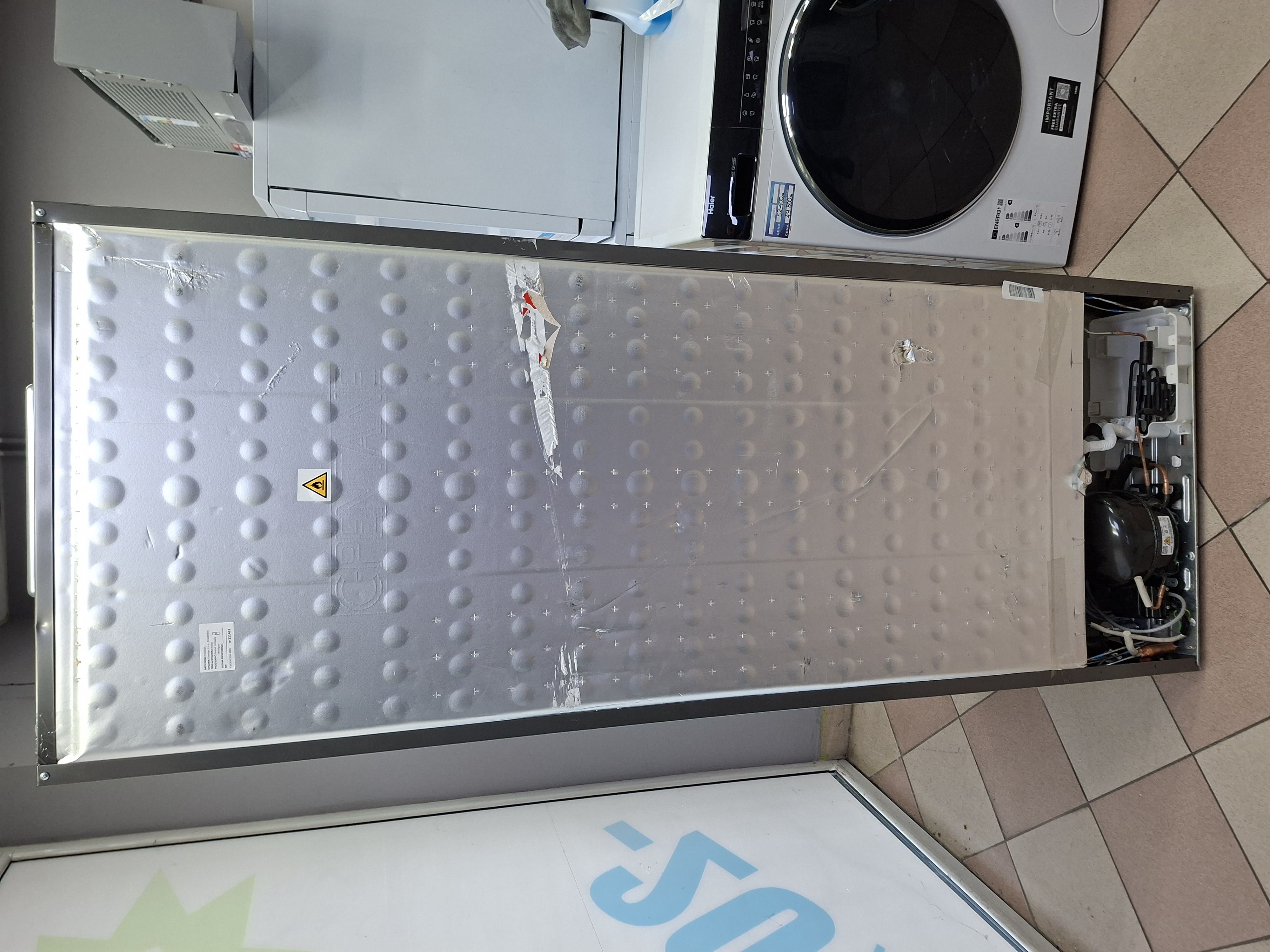 Frižider Whirlpool WHD2 6472W X4E , 70 cm.