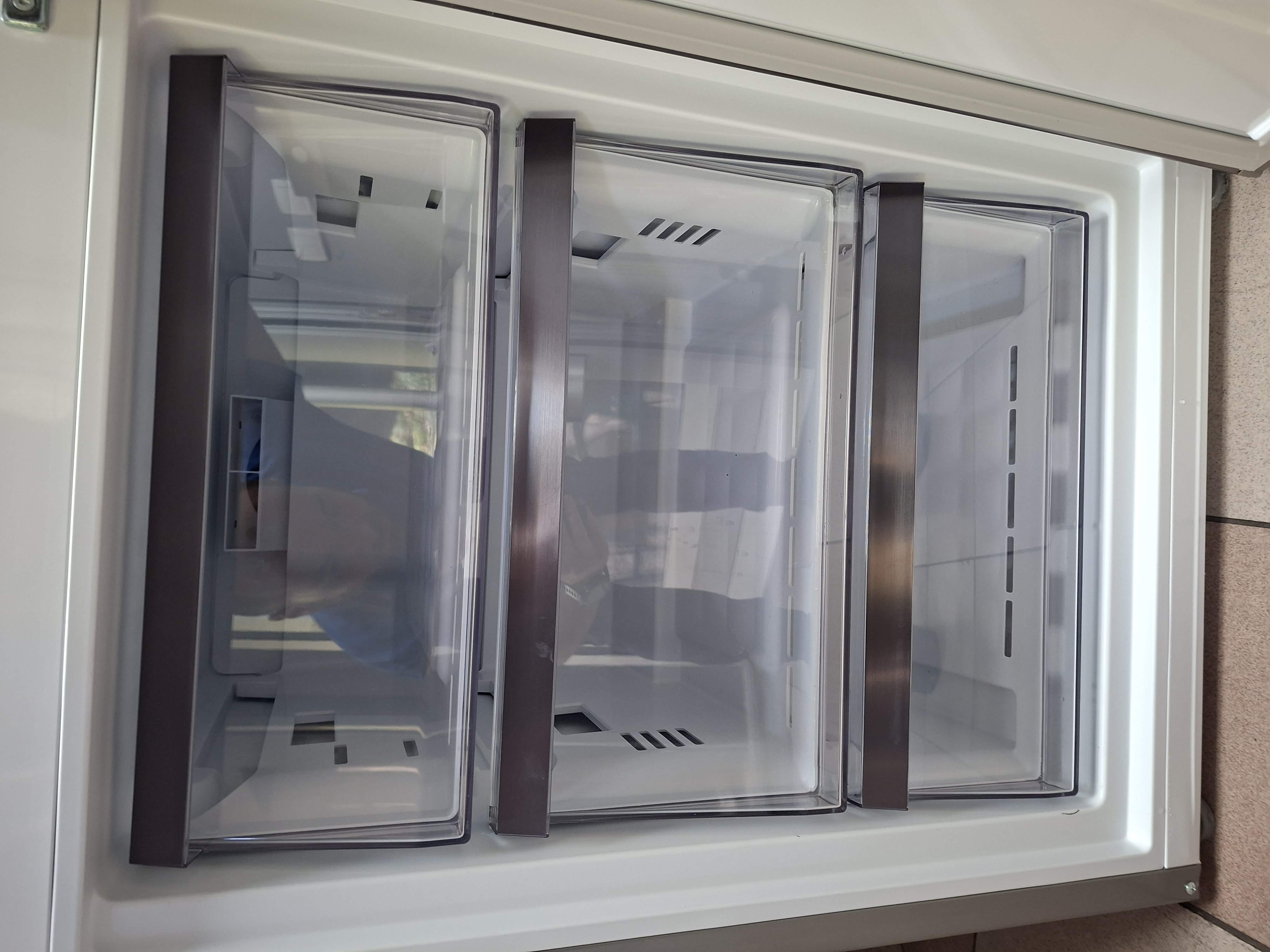 Frižider Whirlpool WHK 26403 XP6E , 203 cm.