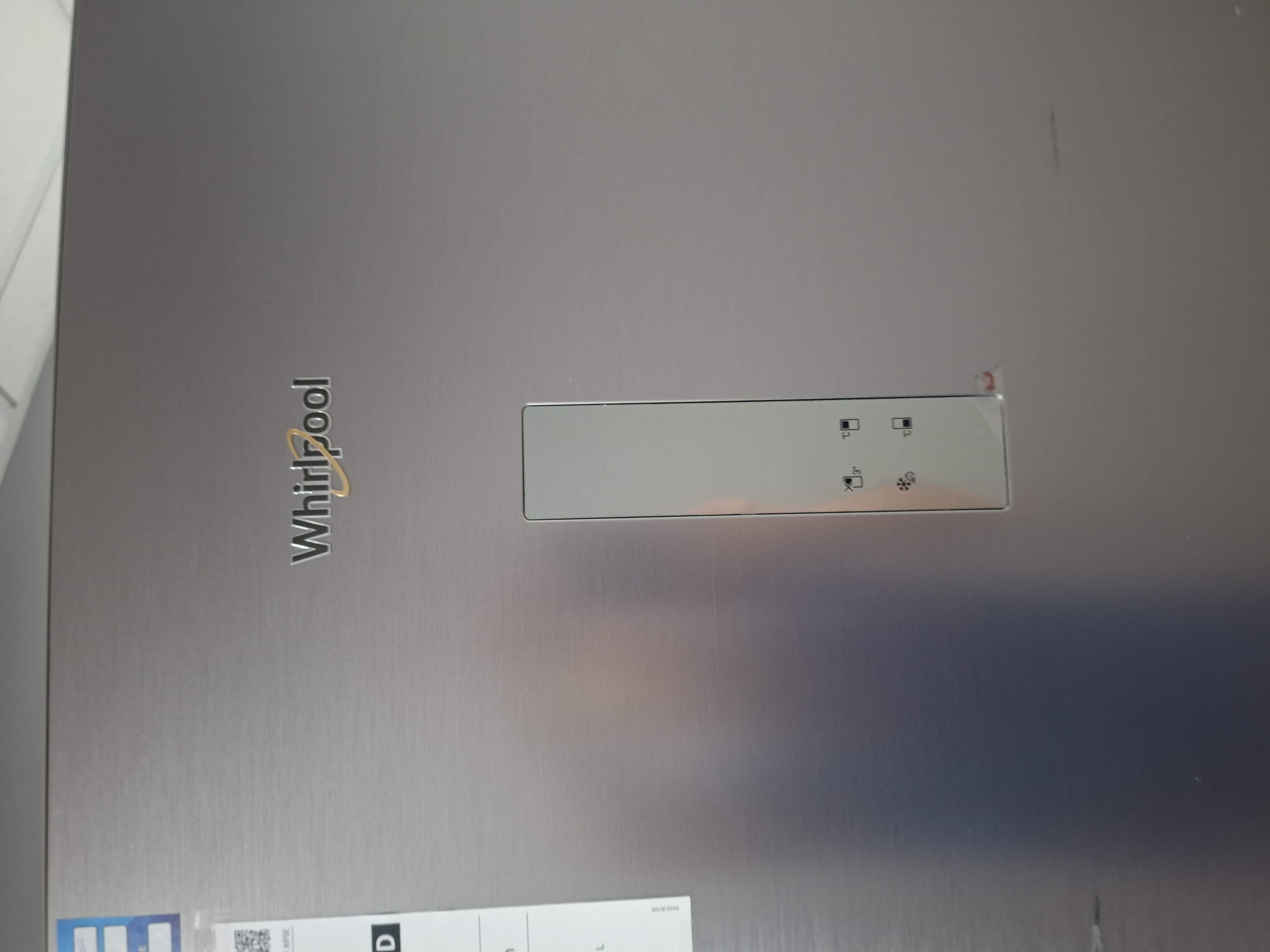 Frižider Whirlpool WHK 26404 XP5E , 203 cm.