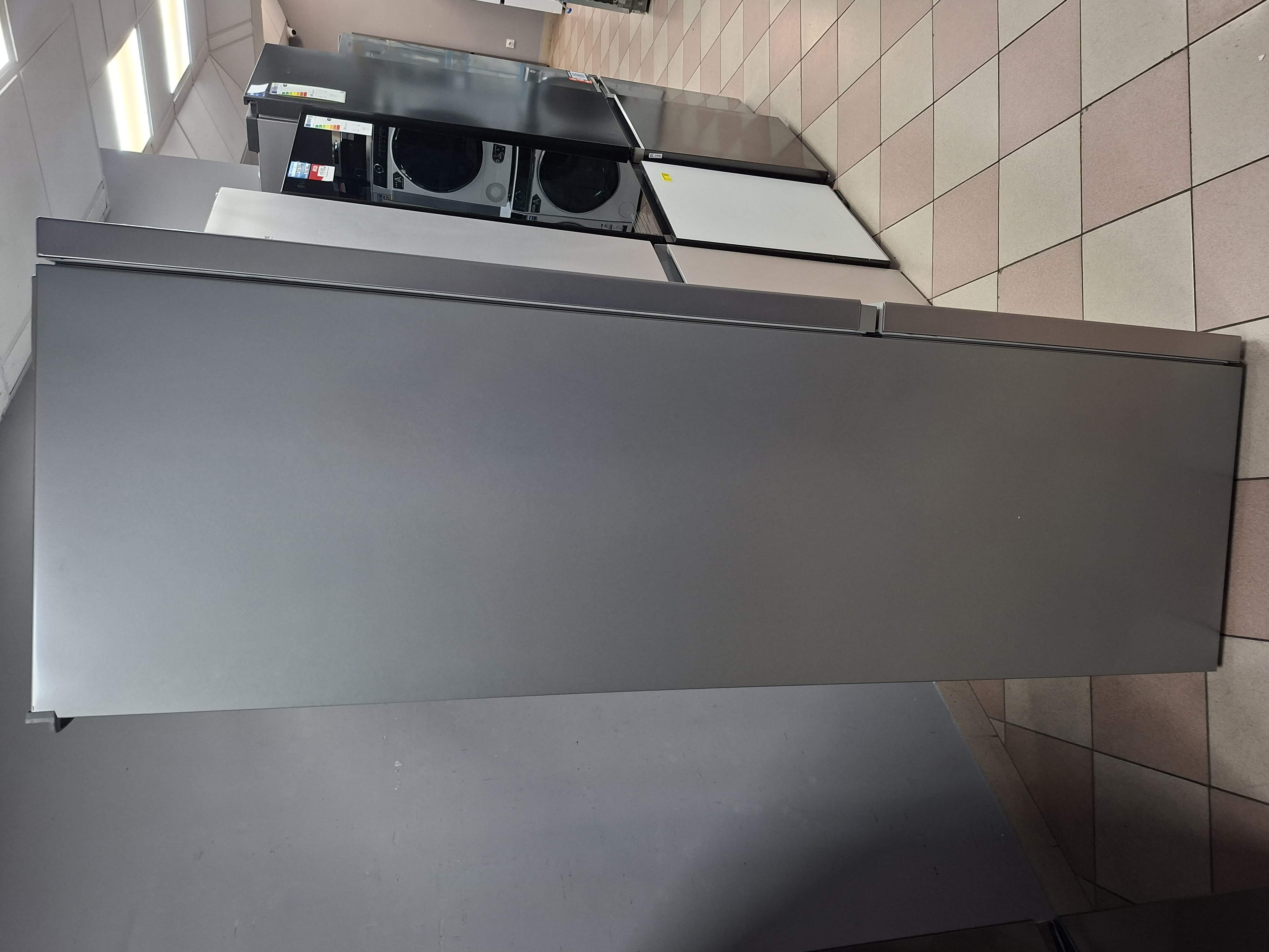 Frižider Whirlpool WHK 26404 XP5E , 203 cm.