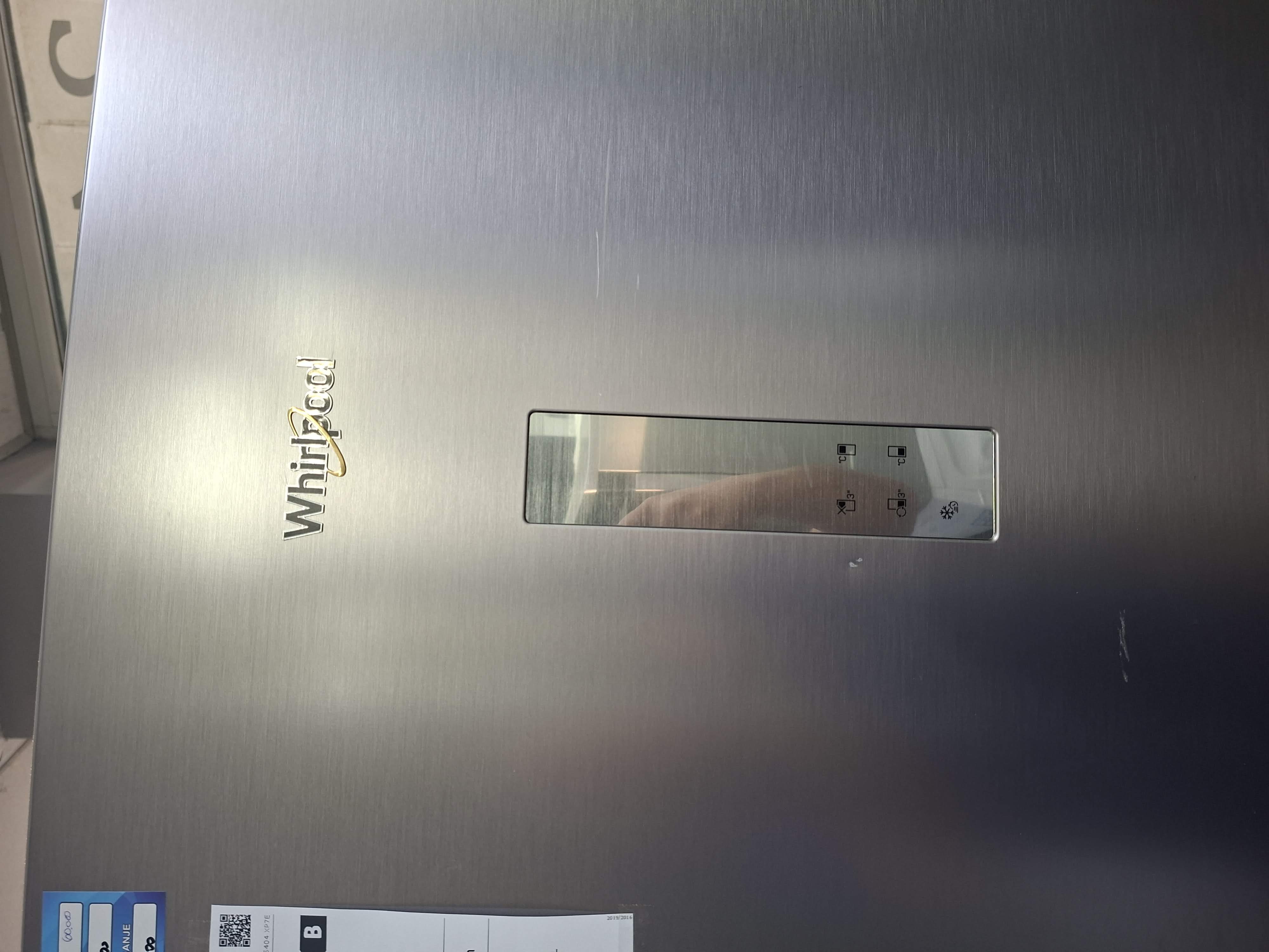 Frižider Whirlpool WHK 26404 XP7E , 203 cm.