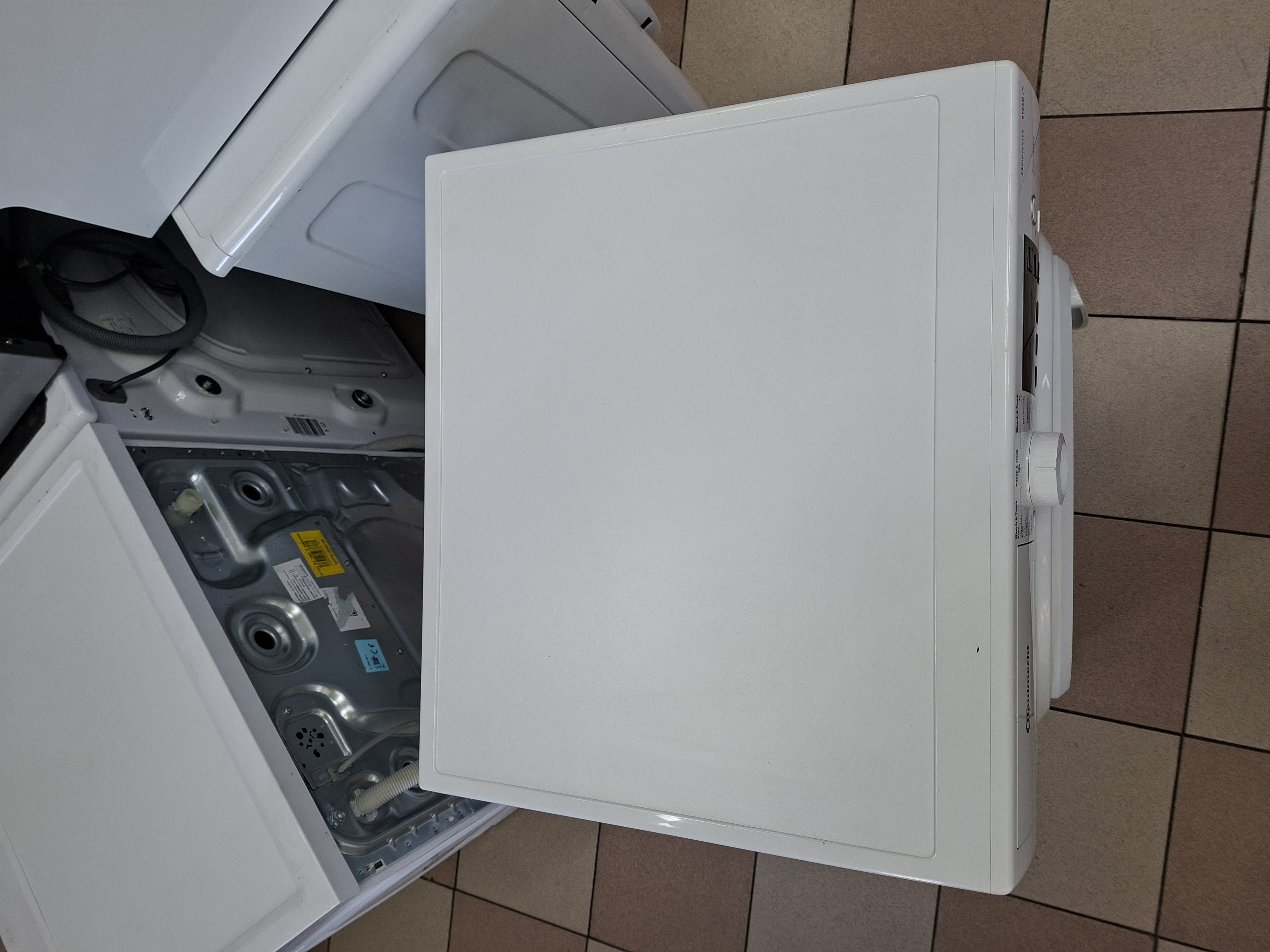 Mašina za pranje i sušenje Bauknecht WT Super Eco 86 43 N , 8+6 kg.