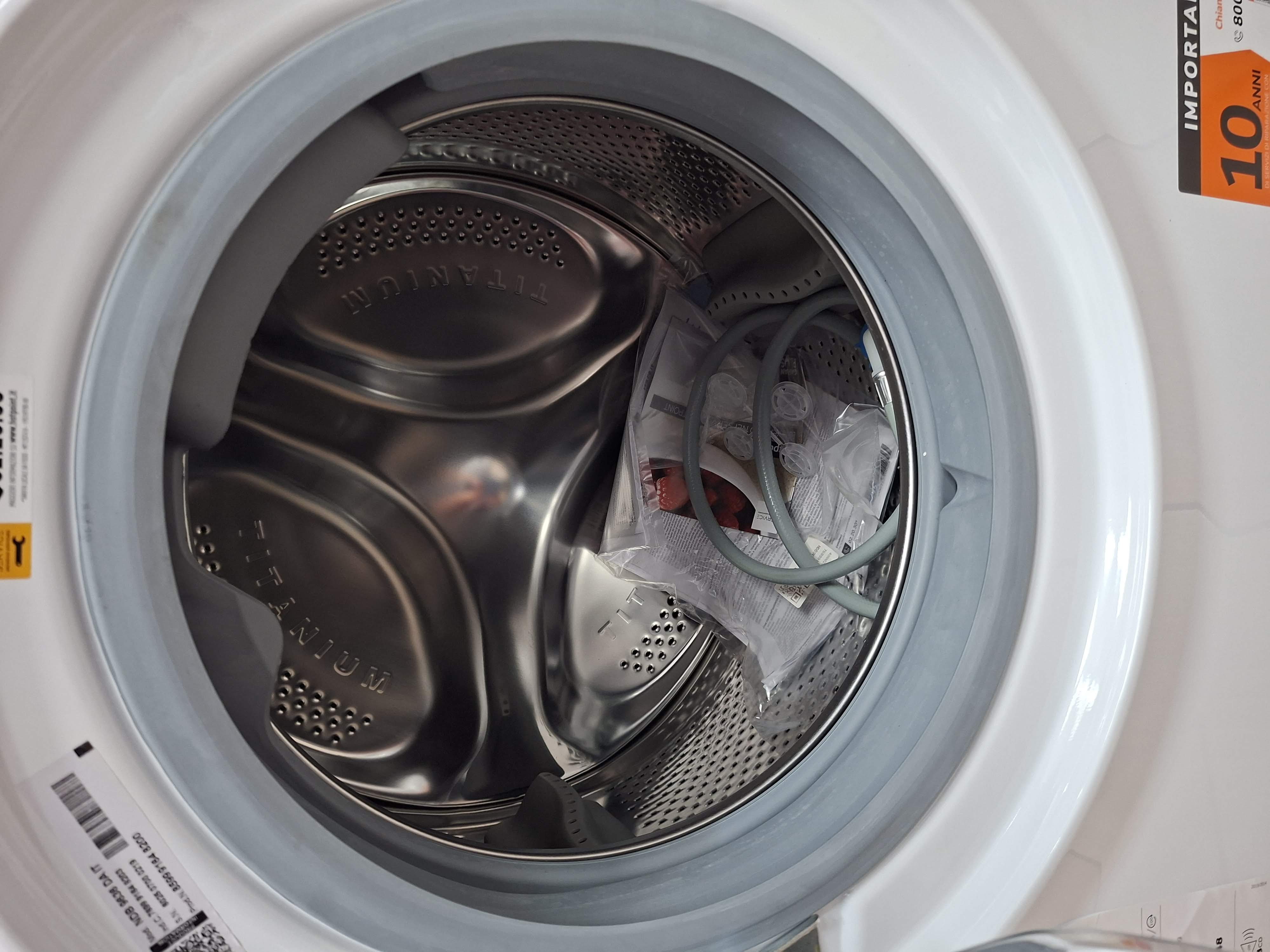 Mašina za pranje i sušenje Hotpoint Ariston NDB 9636 DA IT, 9+6 kg