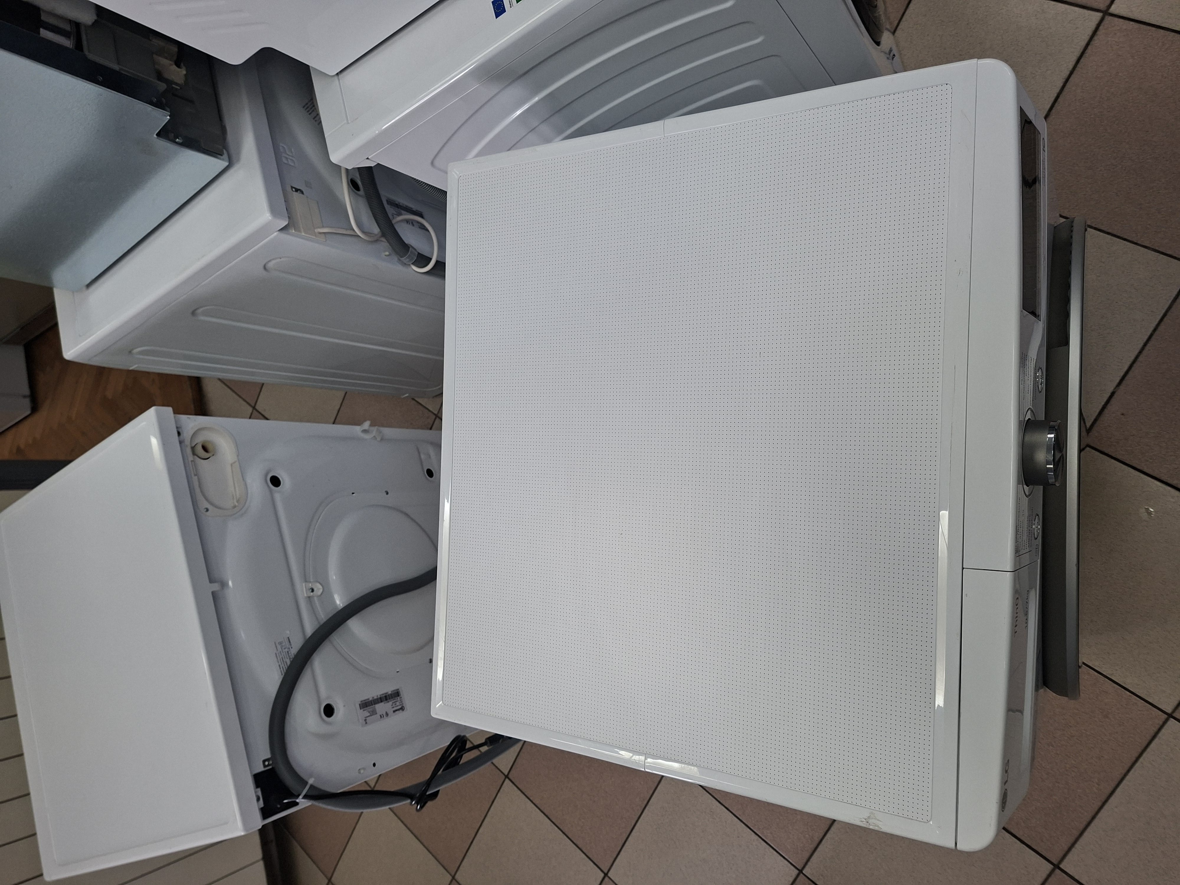 Mašina za pranje i sušenje LG V7WD107H2E , 10.5+7 kg.