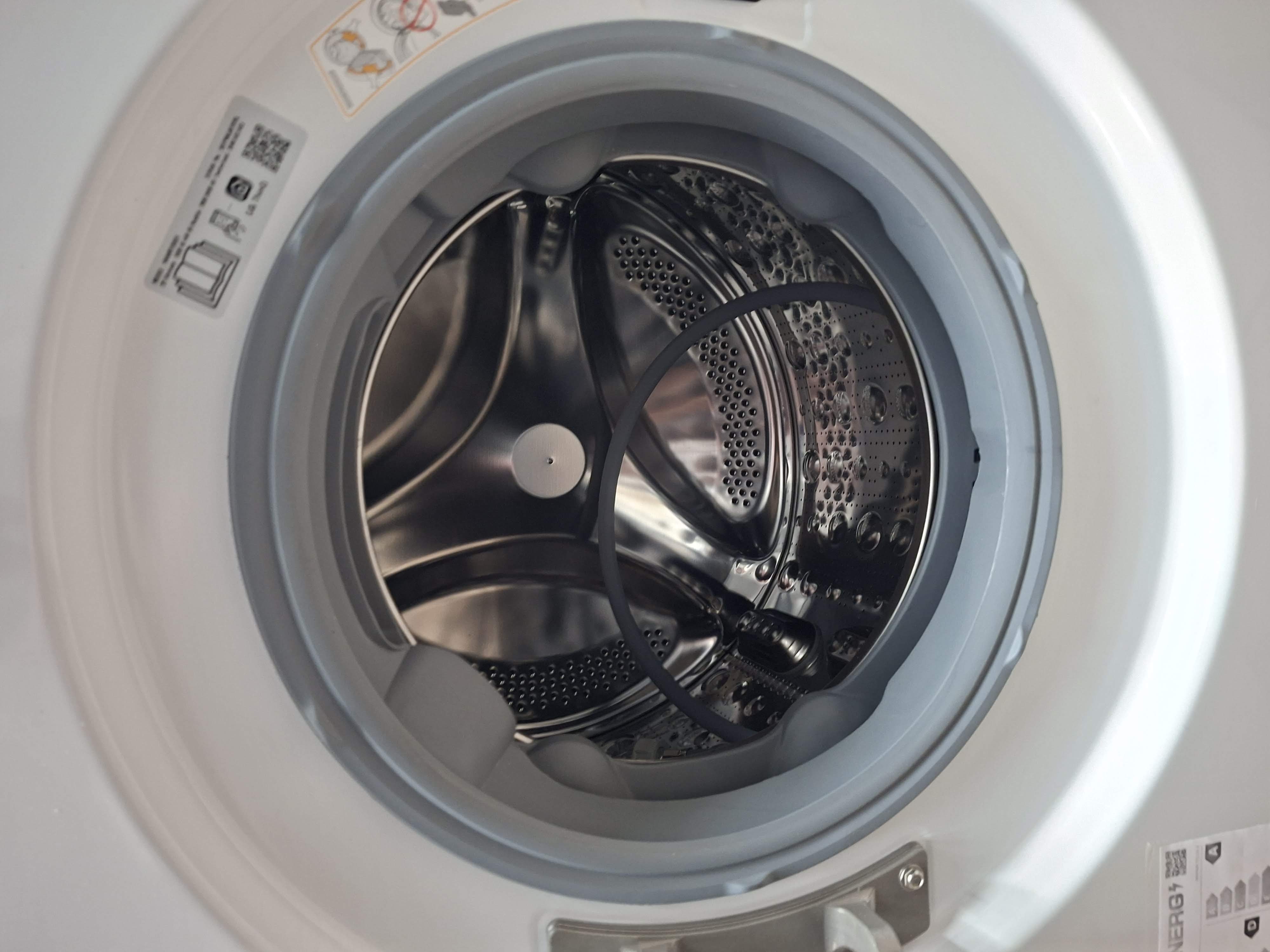 Mašina za pranje i sušenje LG W4WR70X61 , 10+6 kg