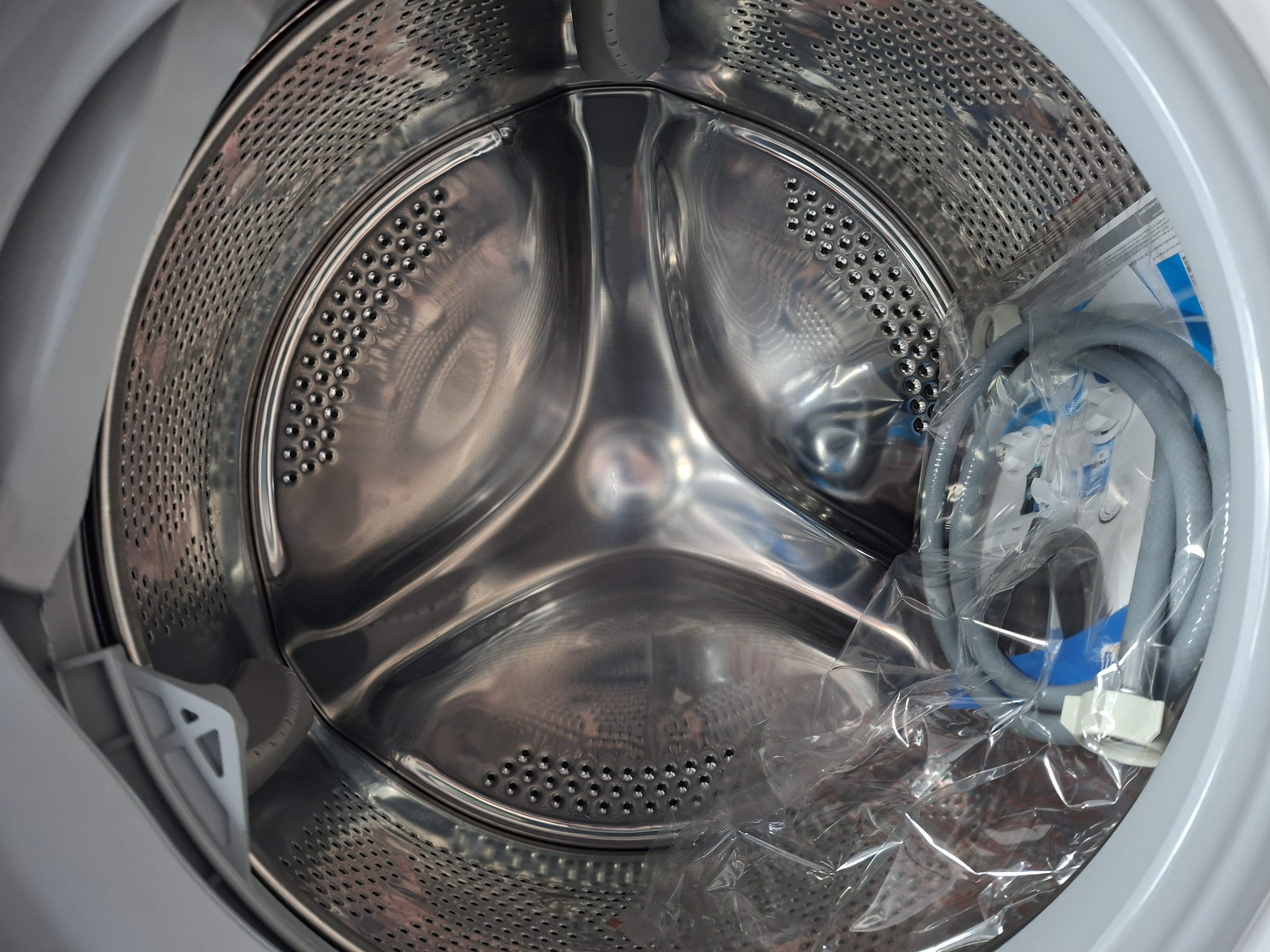 Mašina za pranje i sušenje veša Candy CSWS 4852DE/1-11, 8+5 Kg.