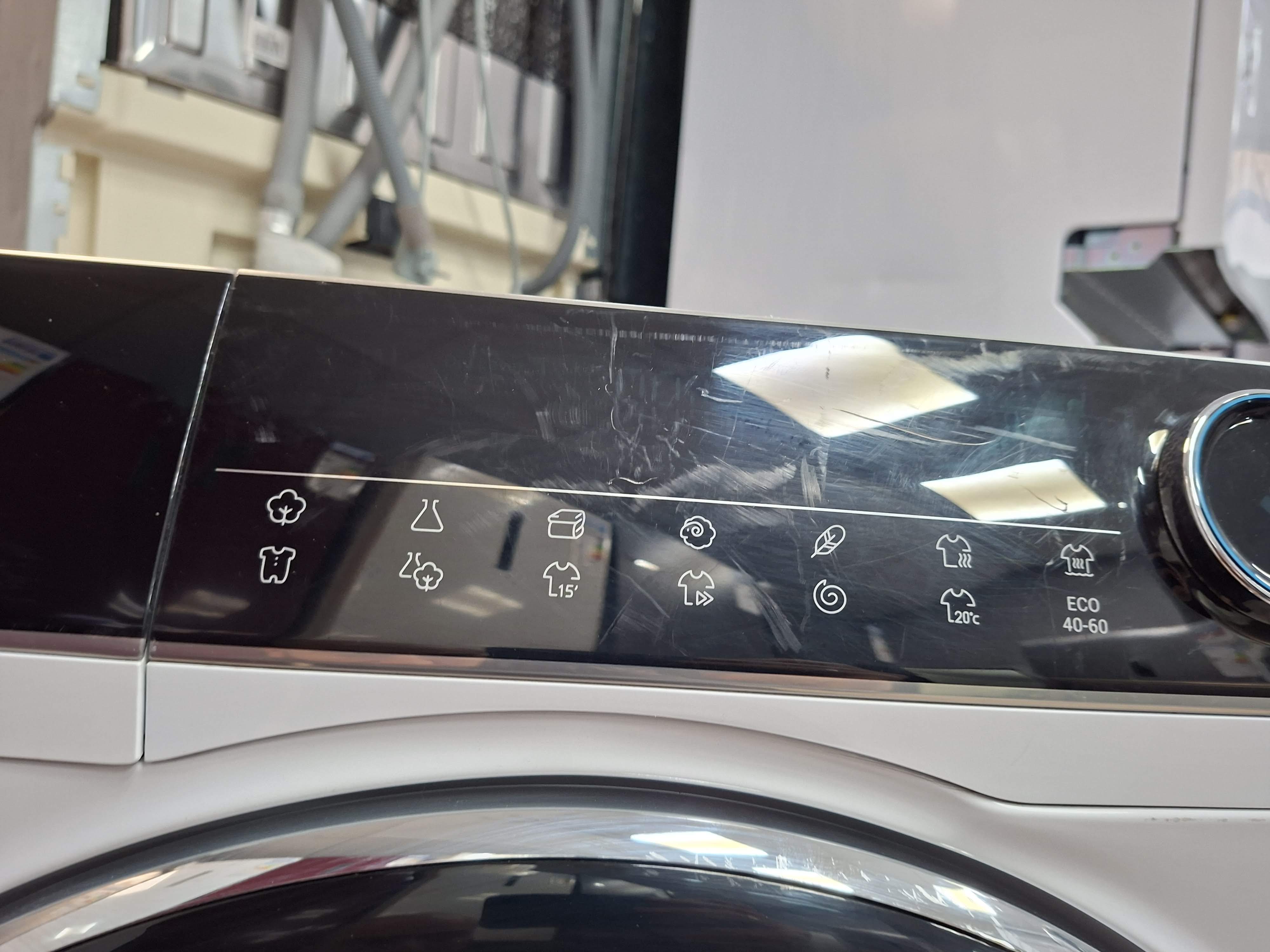 Mašina za pranje i sušenje veša Haier HWD80-B14979 (2)