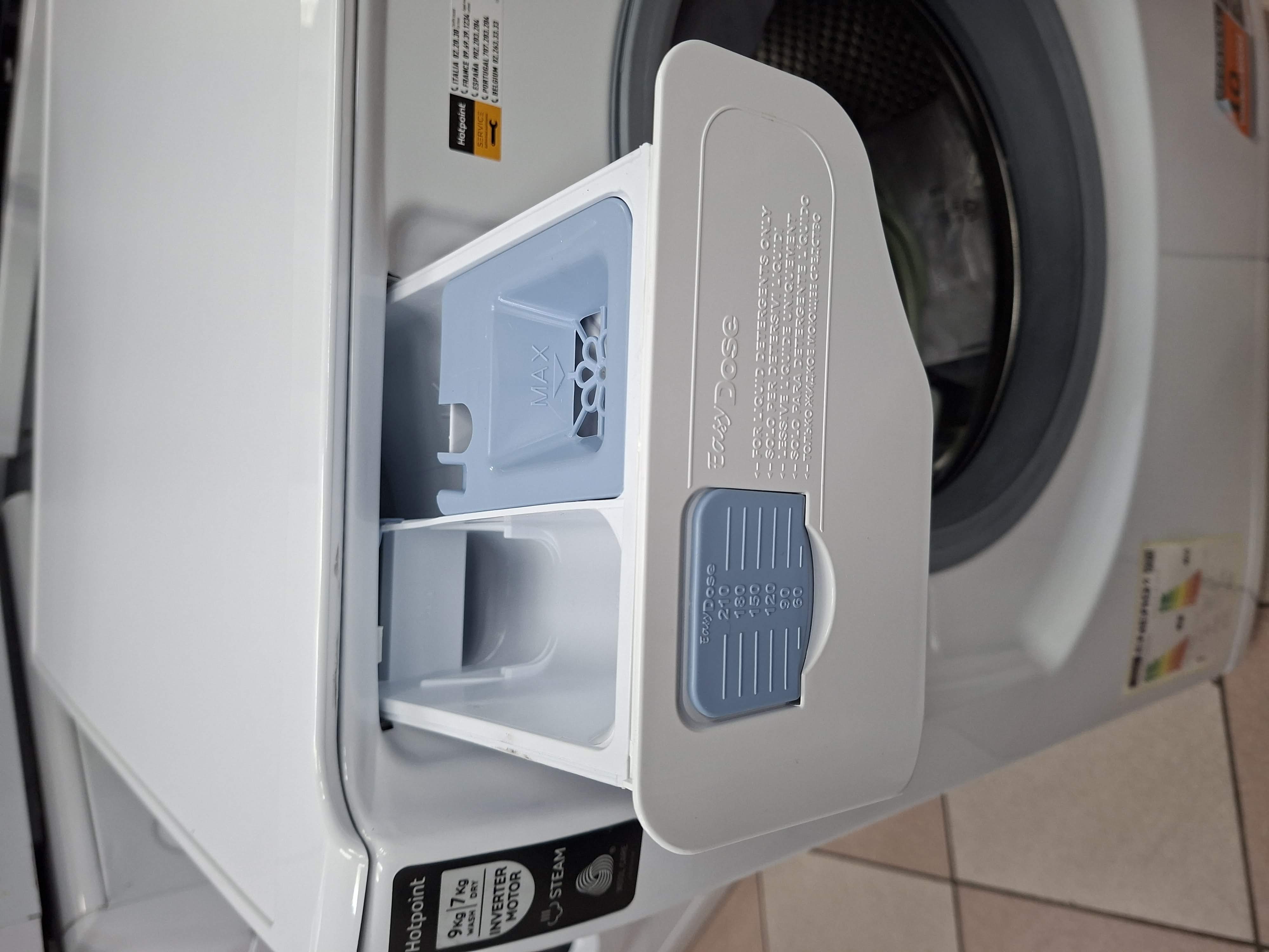 Mašina za pranje i sušenje veša Hotpoint Ariston AQD972F 697 EU N