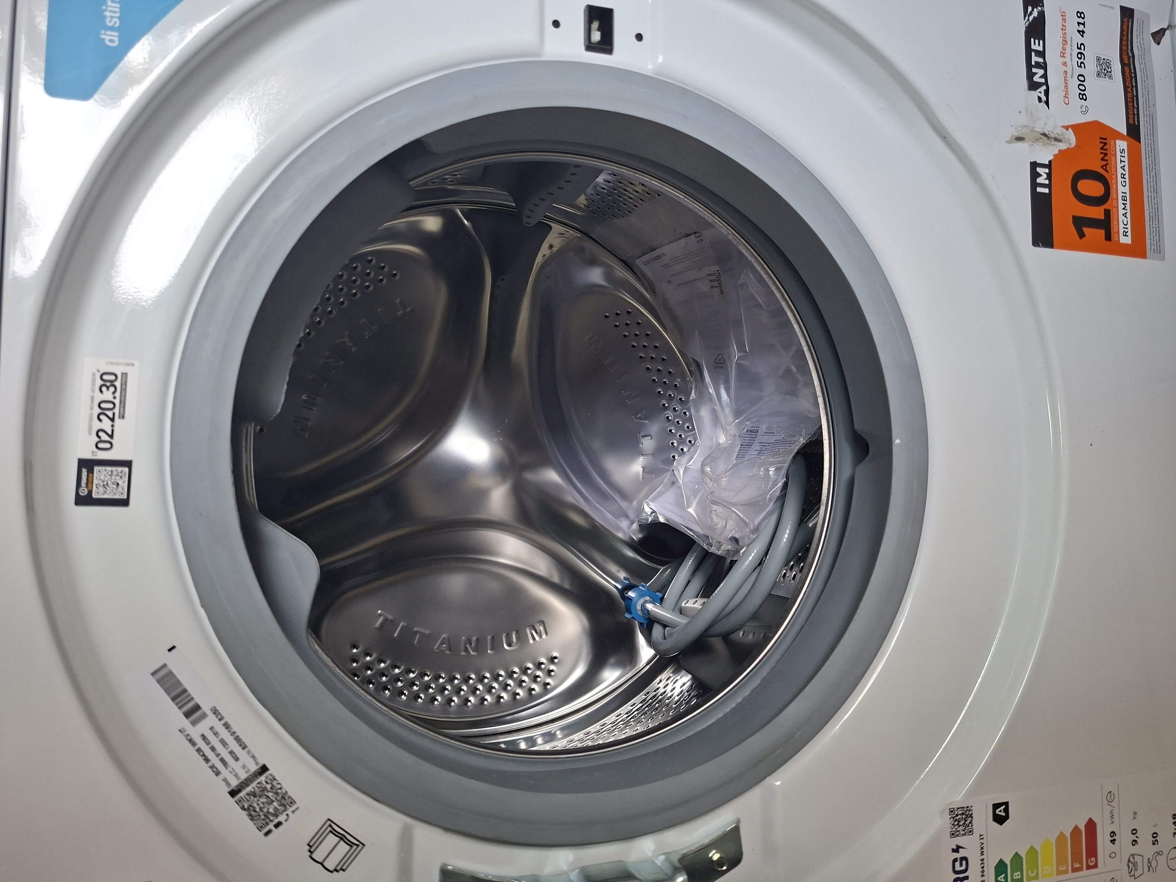 Masina za pranje i susenje vesa Indesit BDE 96436 WKV , 9+6 kg.