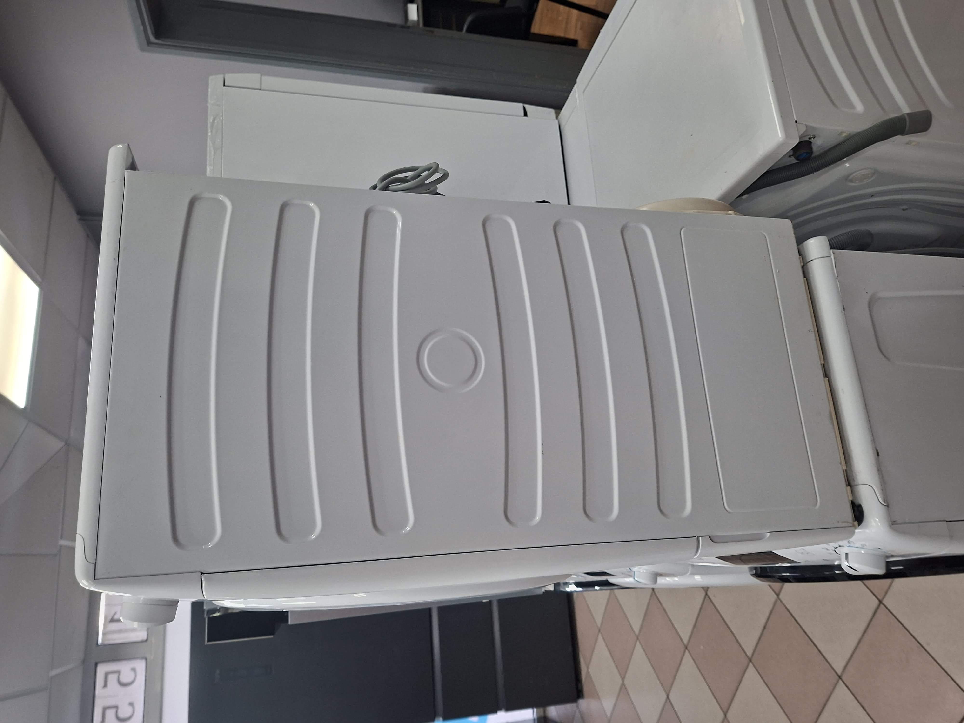 Mašina za sušenje veša Candy CSO4 H7A1DE-S , 7kg, slim