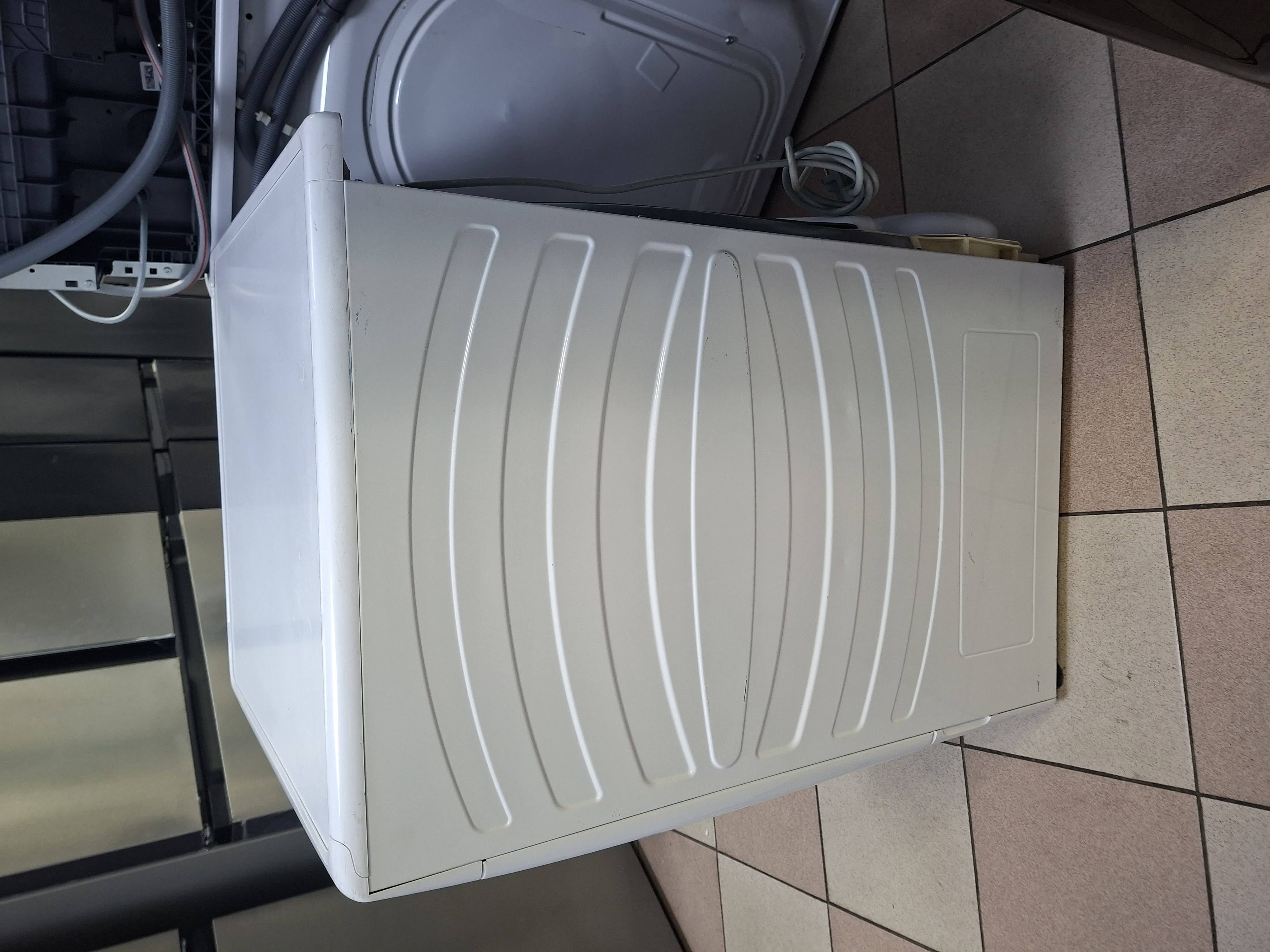 Mašina za sušenje veša Candy CSOE C8DG-S , 8 kg