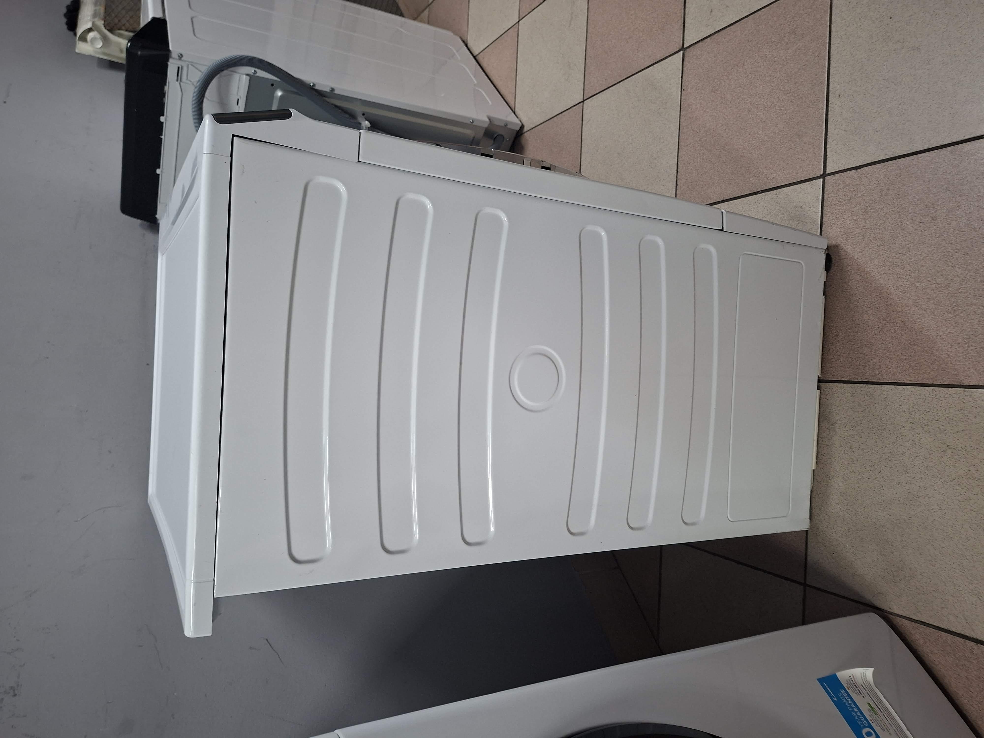 Mašina za sušenje veša Hoover NR4 H7A2TCBEX-S , 7 kg.