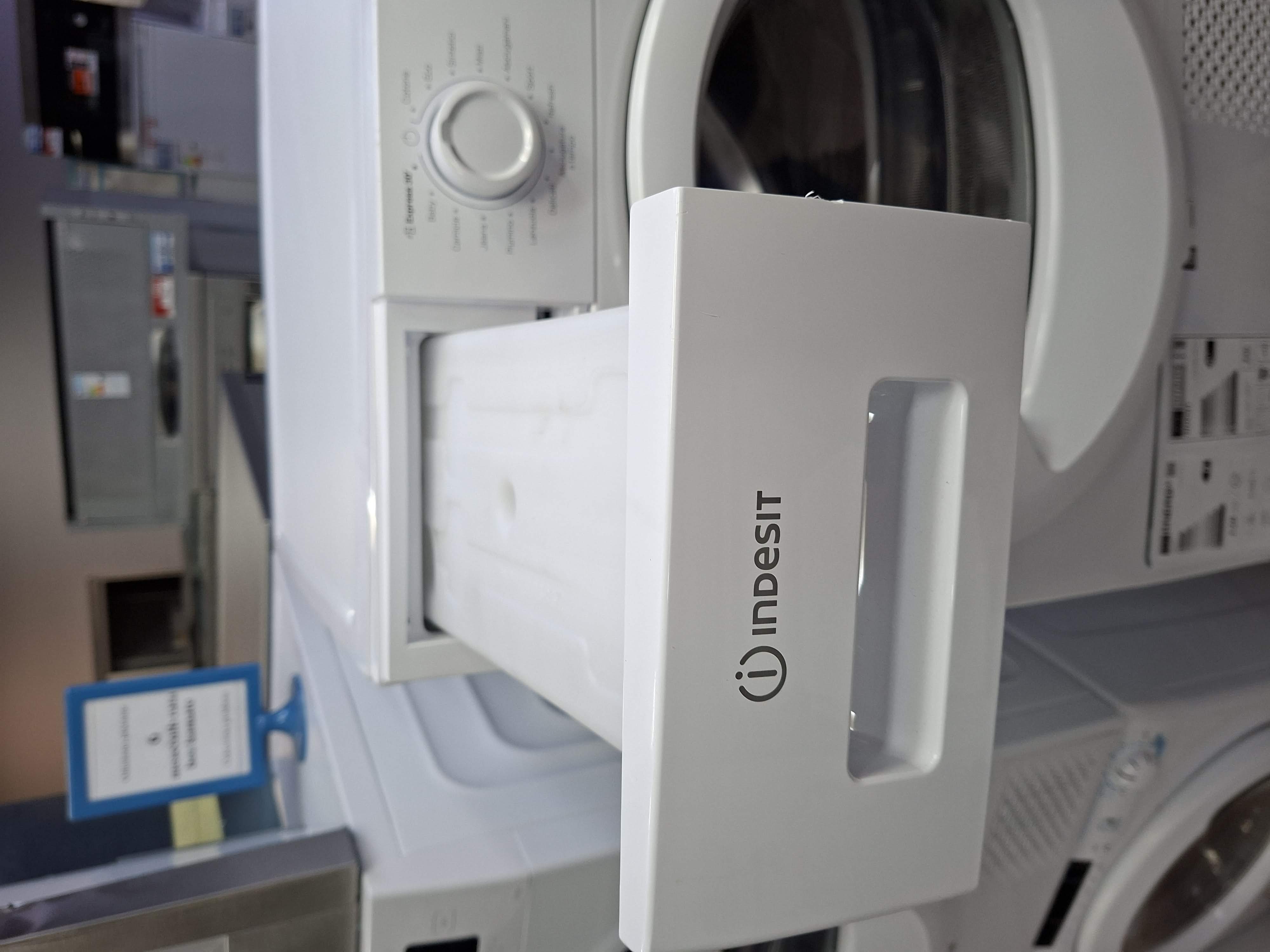 Mašina za sušenje veša Indesit C YD 93D WW IT (2) , 9kg